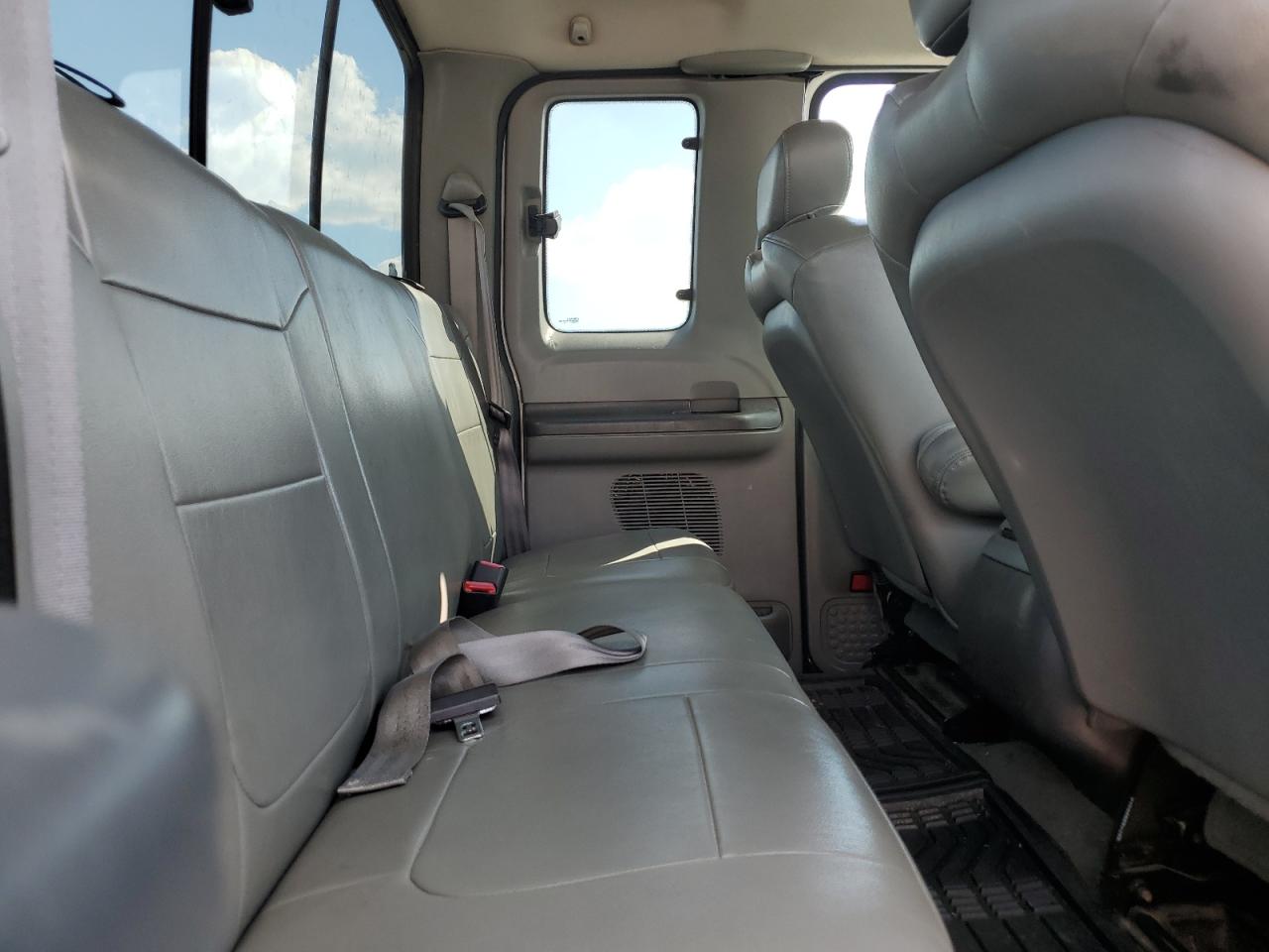 2004 Ford F250 Super Duty VIN: 1FTNX21P14EA59639 Lot: 84361335