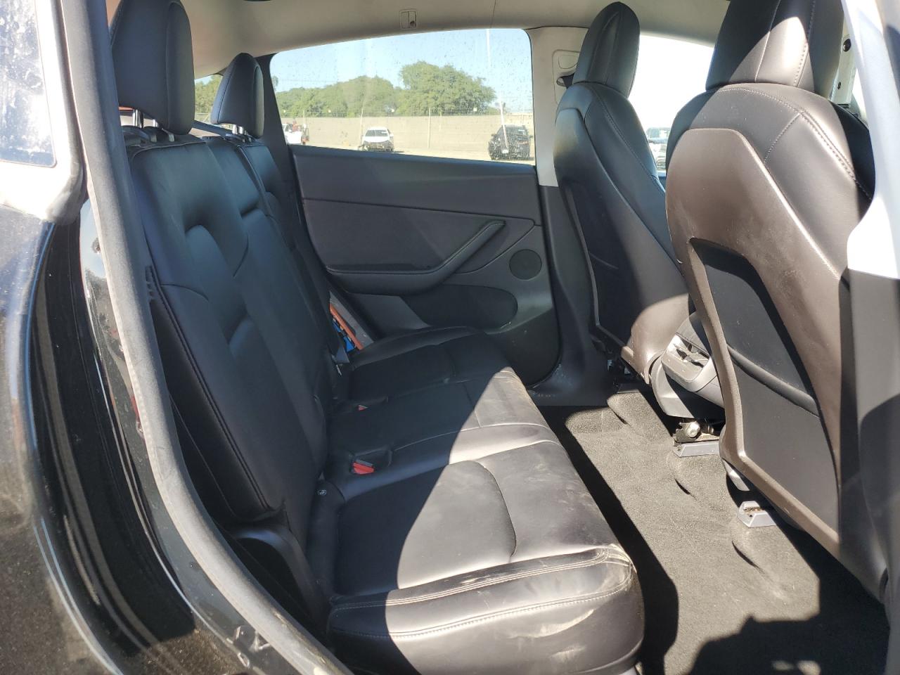 2020 Tesla Model Y VIN: 5YJYGDEE3LF017004 Lot: 71695235