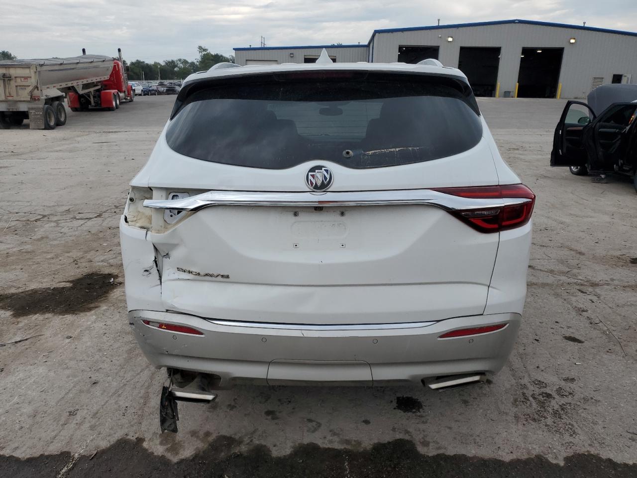 2020 Buick Enclave Essence VIN: 5GAERBKW4LJ323847 Lot: 80171115