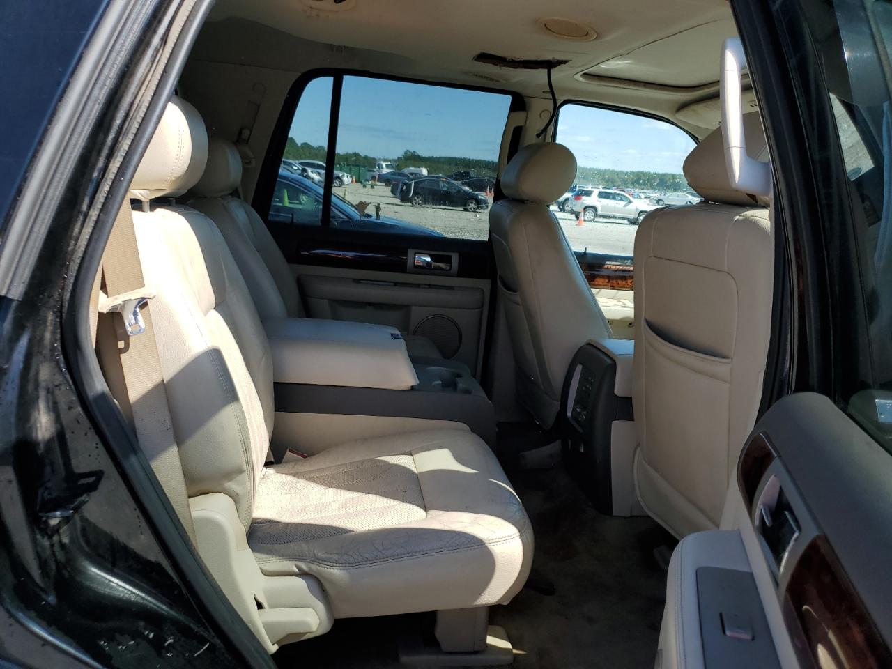 2004 Lincoln Navigator VIN: 5LMFU27R74LJ16212 Lot: 71994335