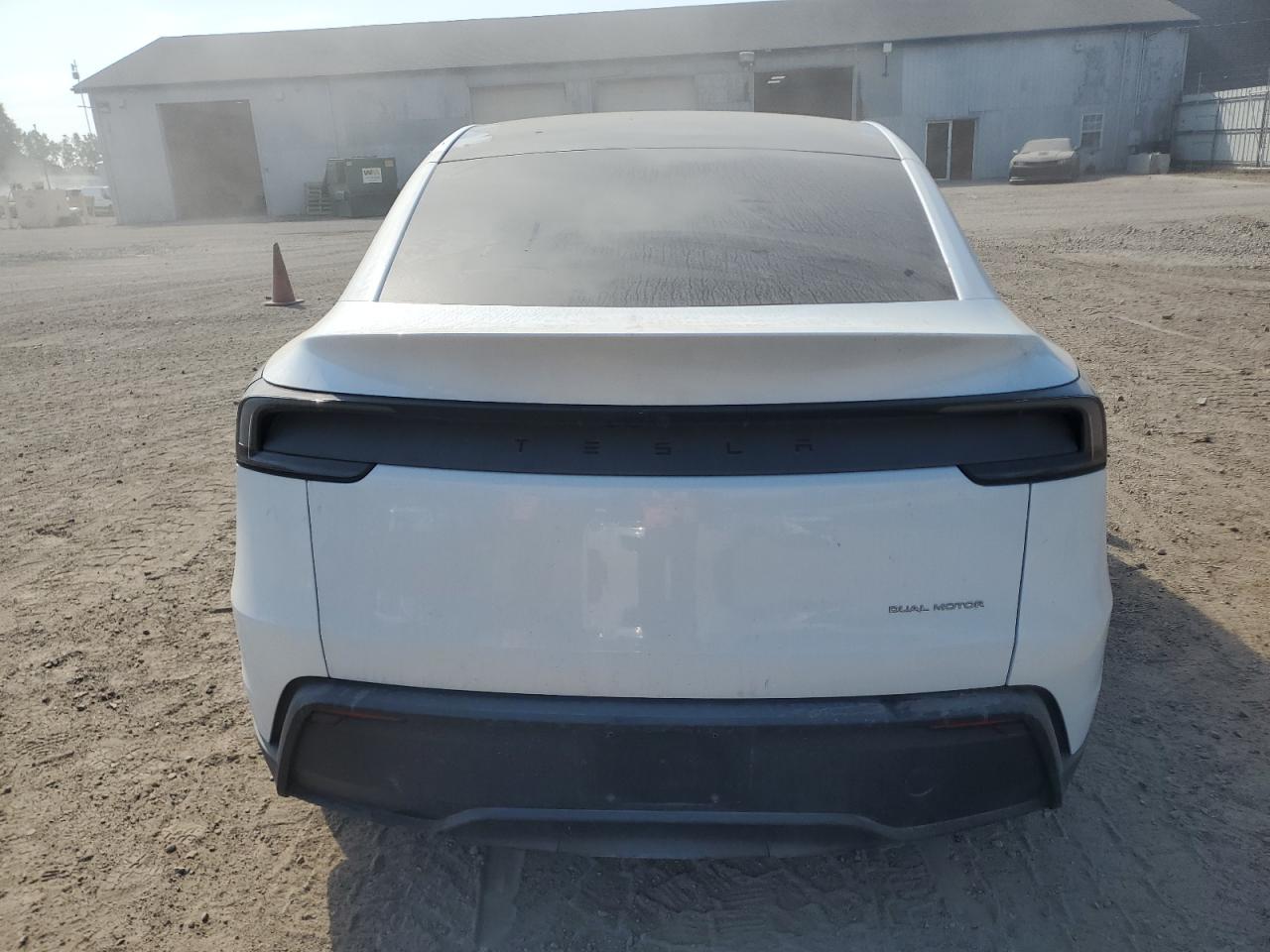 2026 Tesla Model Y VIN: 7SAYGDEE8TF402514 Lot: 81122485