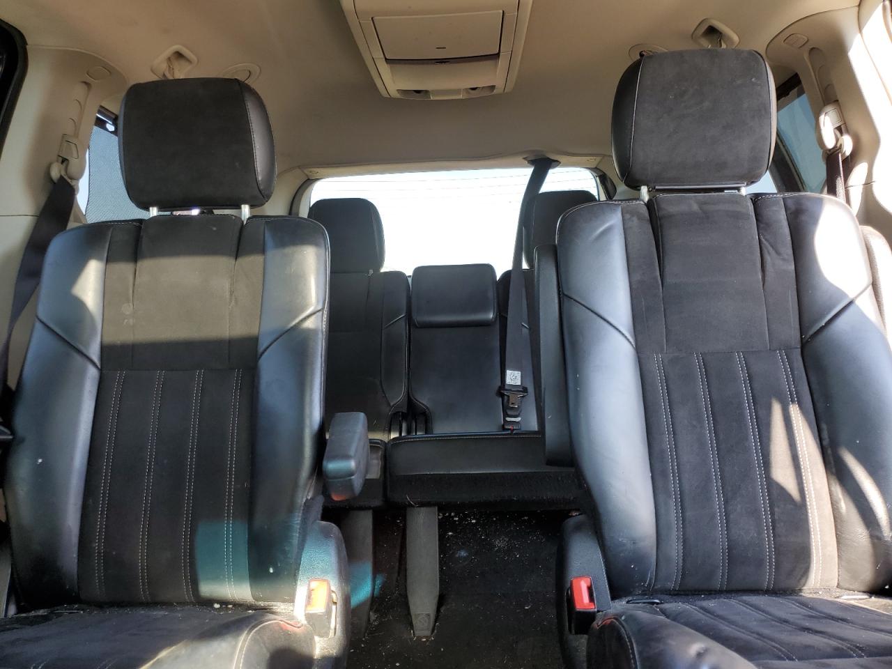 2015 Chrysler Town & Country Limited VIN: 2C4RC1JG1FR720406 Lot: 80830375