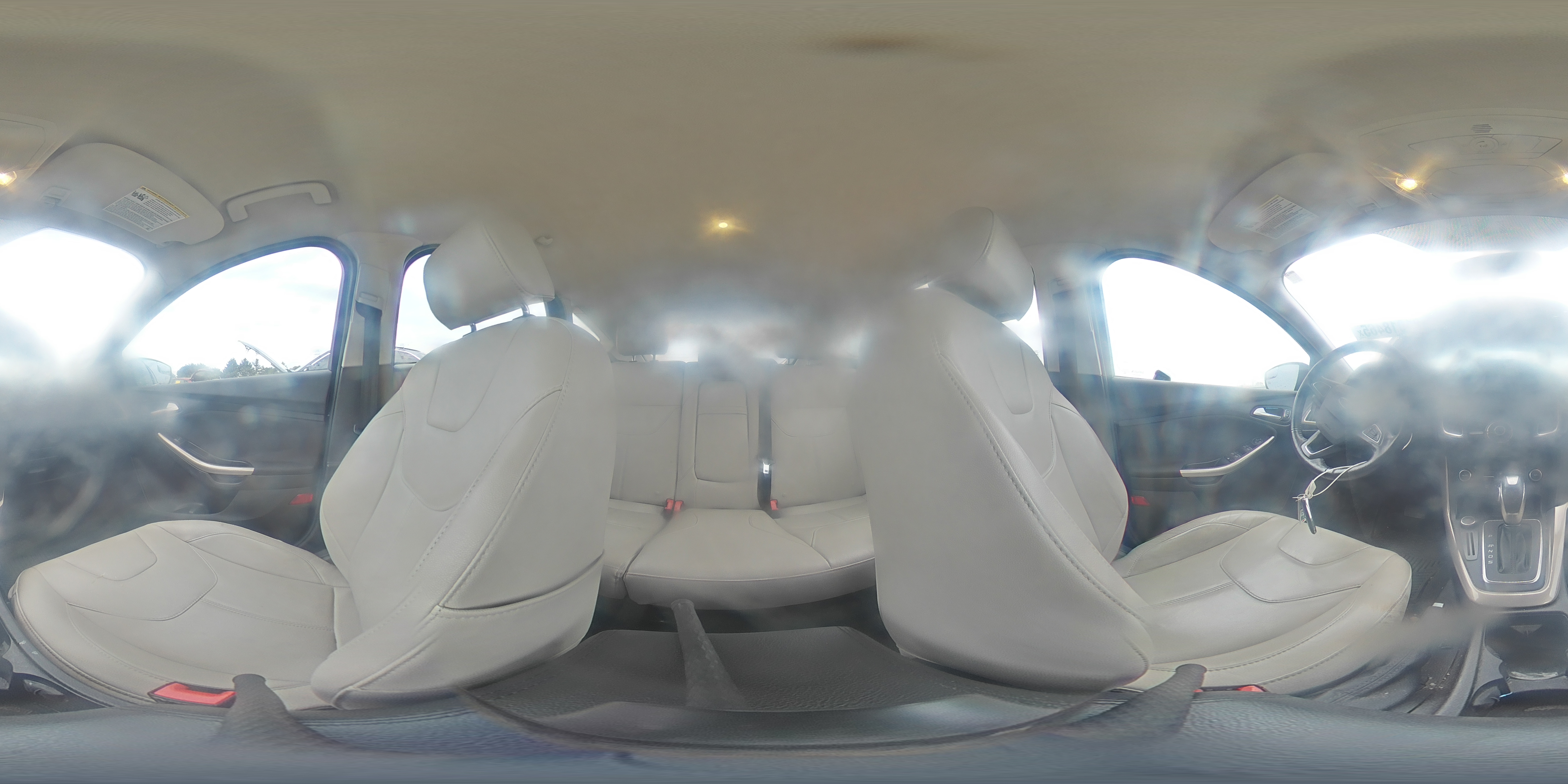 2016 Ford Focus Titanium VIN: 1FADP3N23GL302616 Lot: 81018465