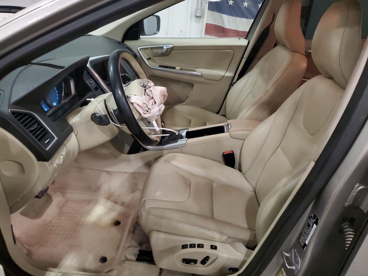 2015 Volvo Xc60 T6 Premier VIN: YV4902RK3F2745343 Lot: 81294685