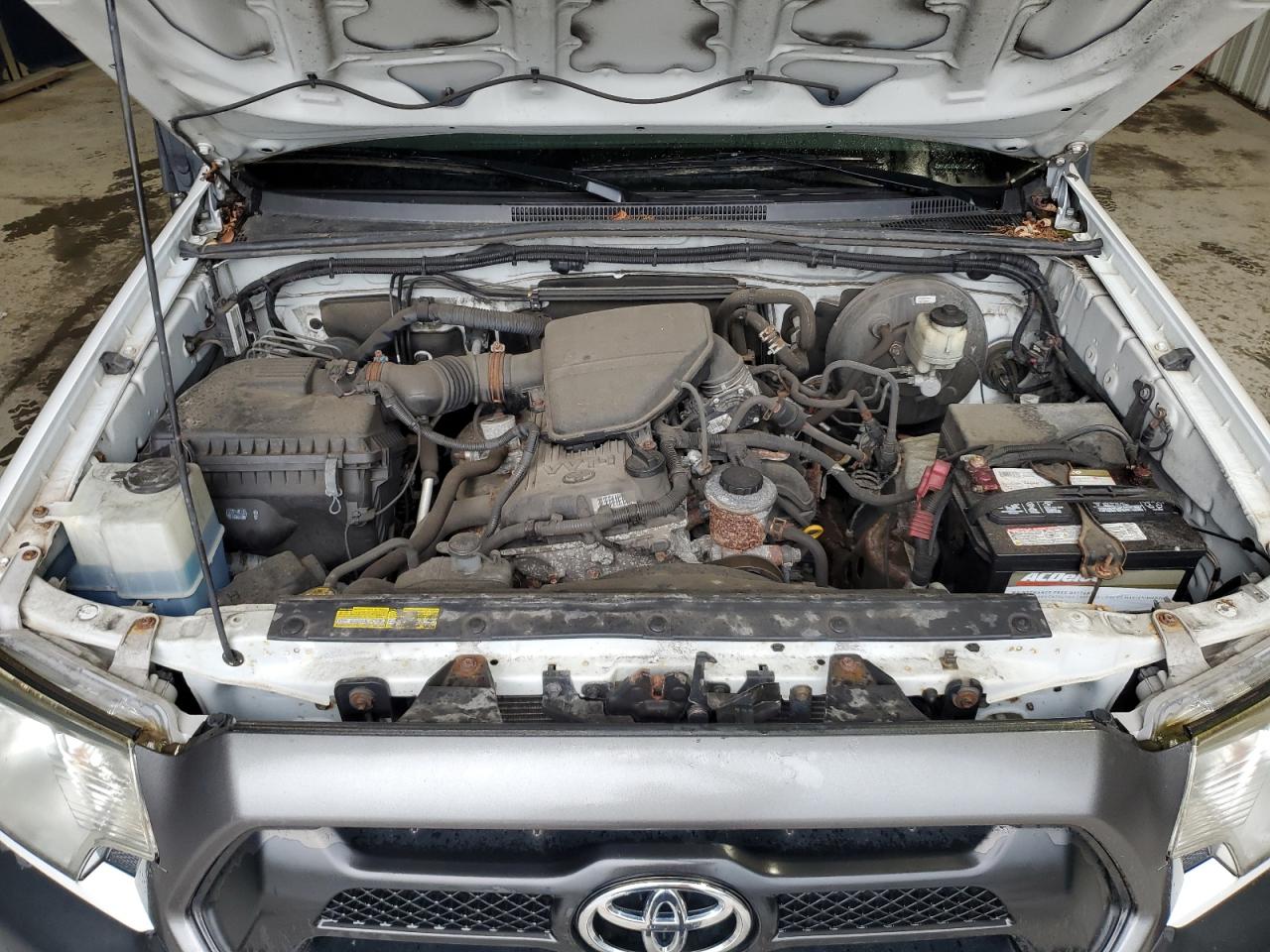 2015 Toyota Tacoma Access Cab VIN: 5TFTX4CN9FX056431 Lot: 81611145