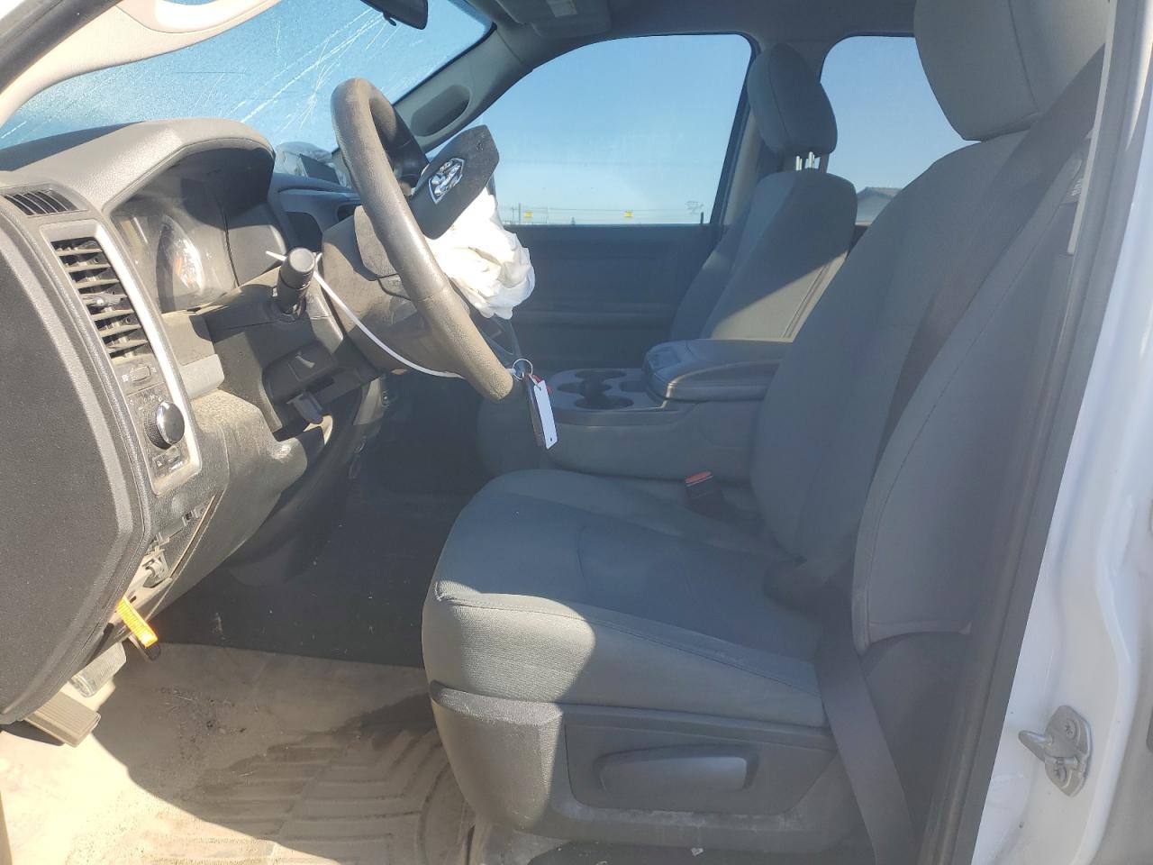 2018 Ram 1500 St VIN: 1C6RR7FG9JS199007 Lot: 81521805