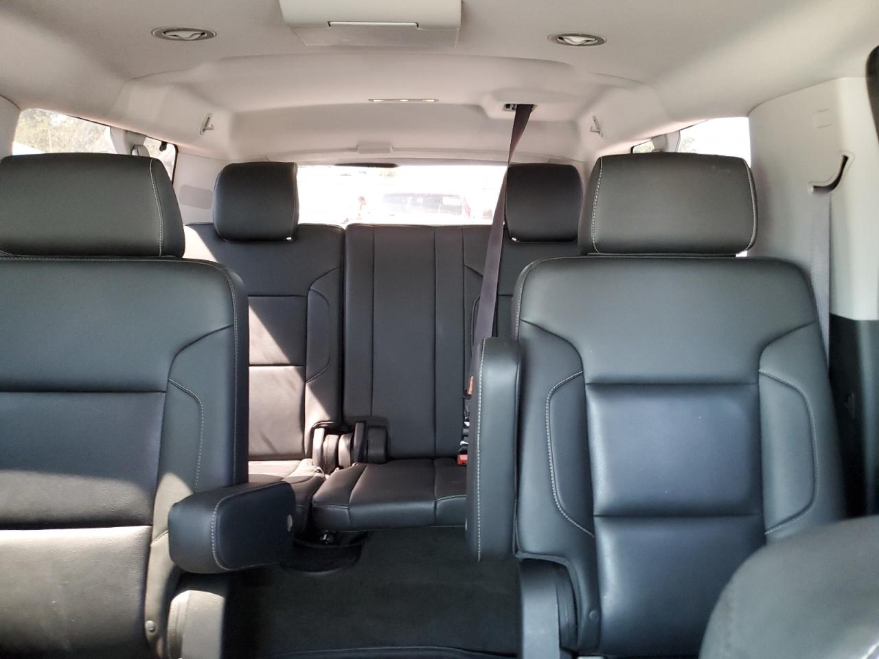 2015 Chevrolet Suburban C1500 Lt VIN: 1GNSCJKC4FR300178 Lot: 83980015