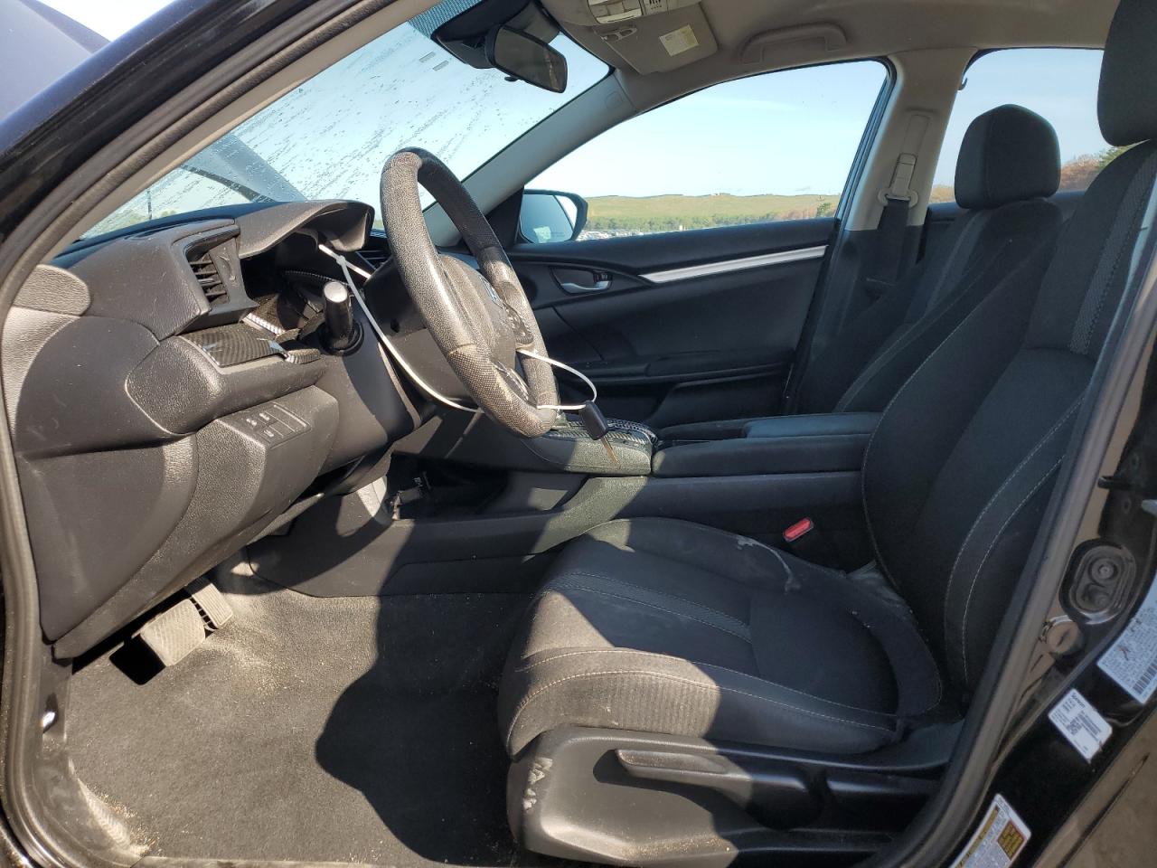 2019 Honda Civic Lx VIN: 2HGFC2F6XKH594833 Lot: 81586065