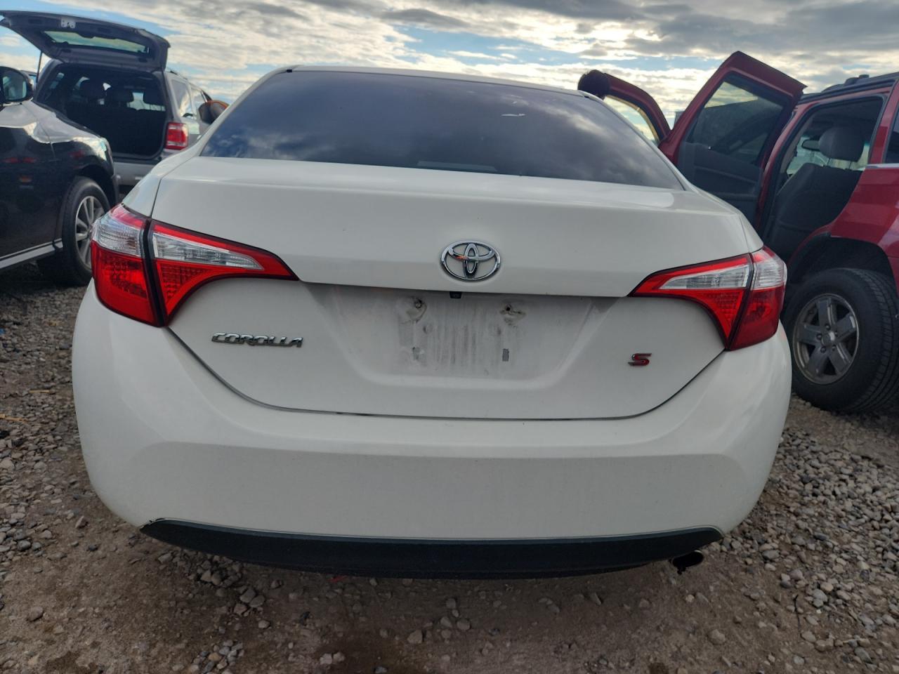 2015 Toyota Corolla L VIN: 5YFBURHE5FP241424 Lot: 80733665