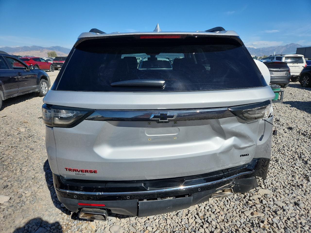 2019 Chevrolet Traverse Premier VIN: 1GNEVKKW1KJ270377 Lot: 81073945