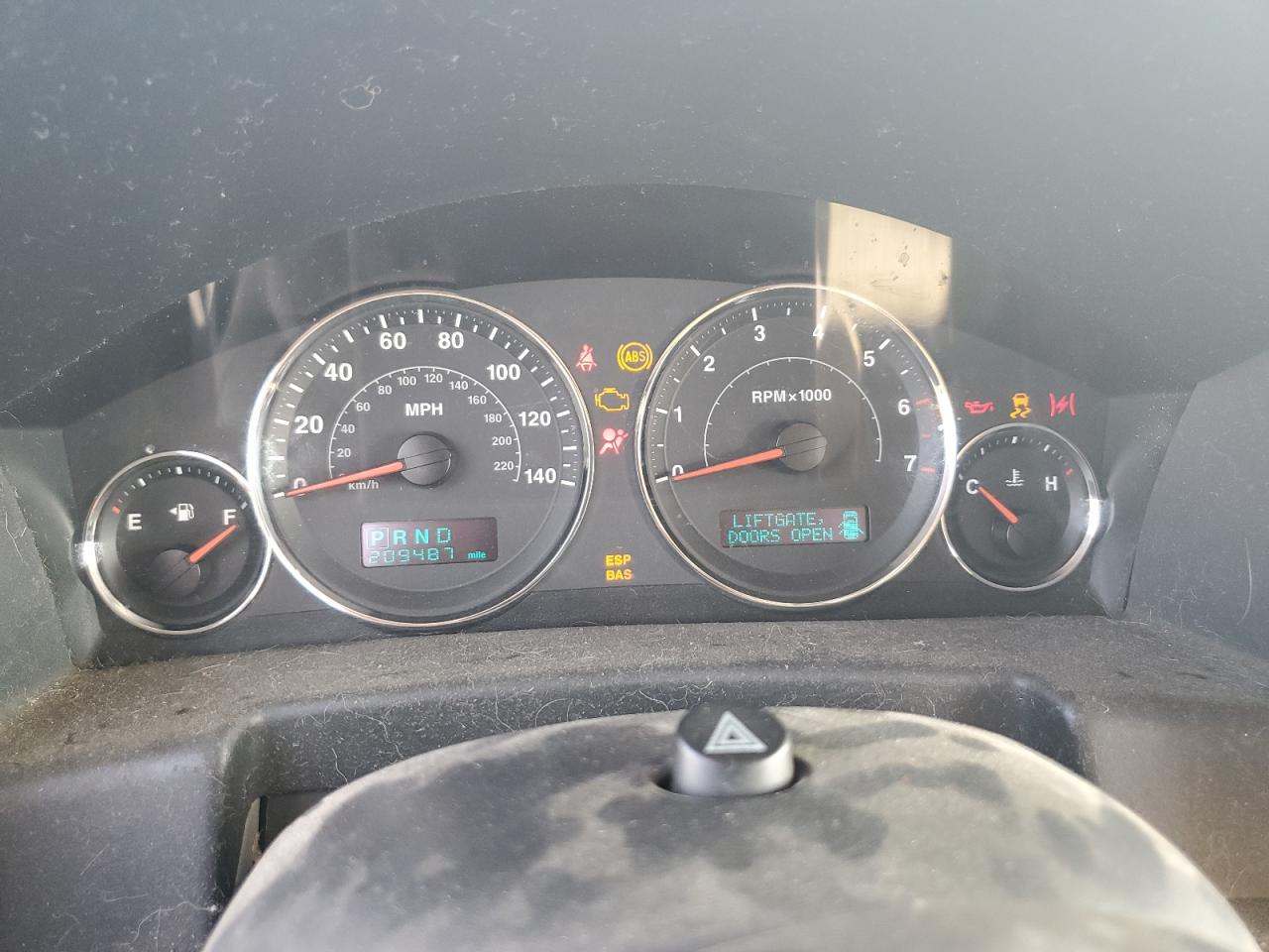 2007 Jeep Commander VIN: 1J8HG48K27C570532 Lot: 80363025