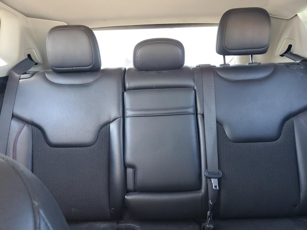 2019 Jeep Compass Trailhawk VIN: 3C4NJDDB0KT622433 Lot: 70947155