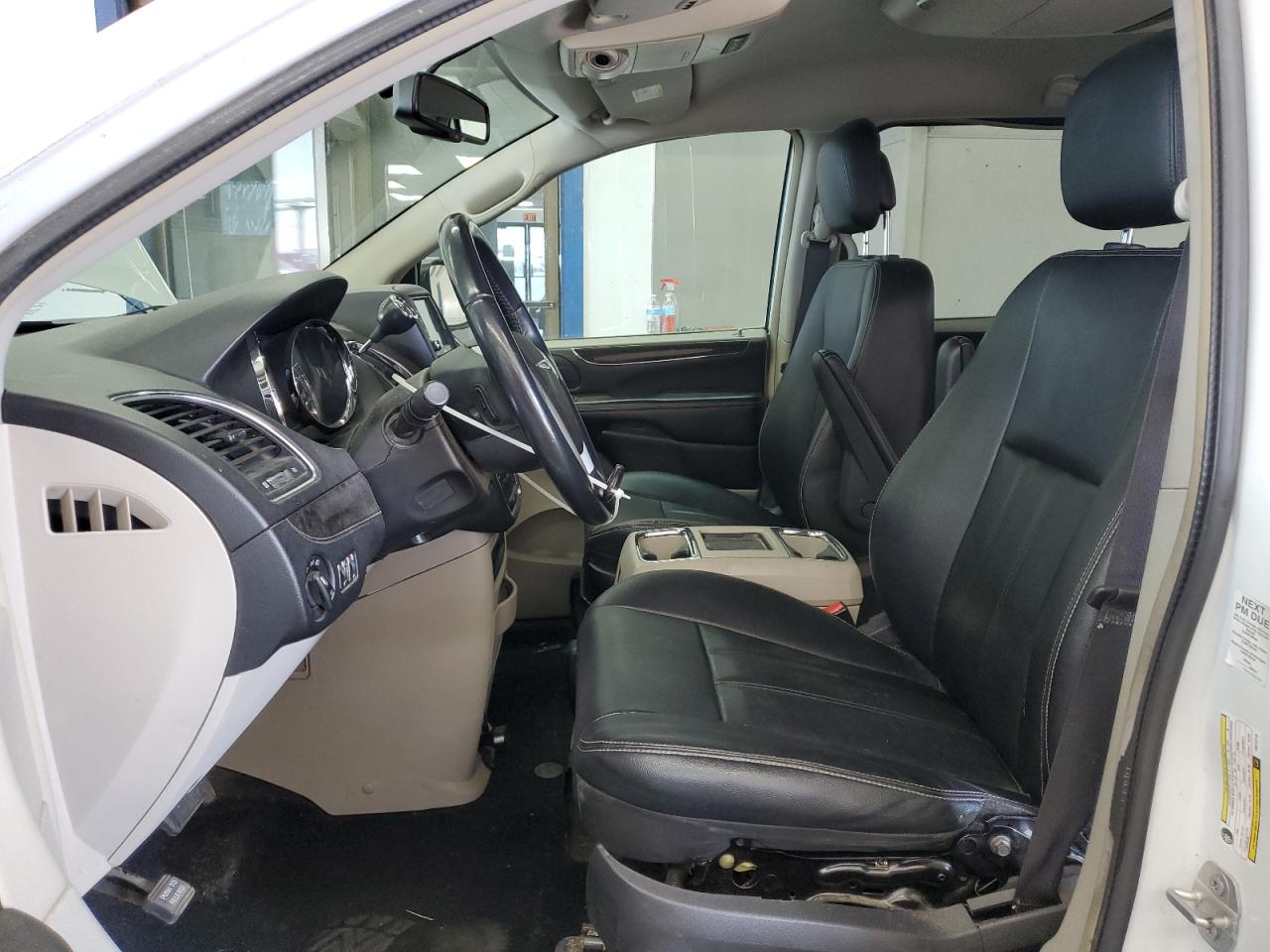 2015 Chrysler Town & Country Touring VIN: 2C4RC1BGXFR717714 Lot: 81633845