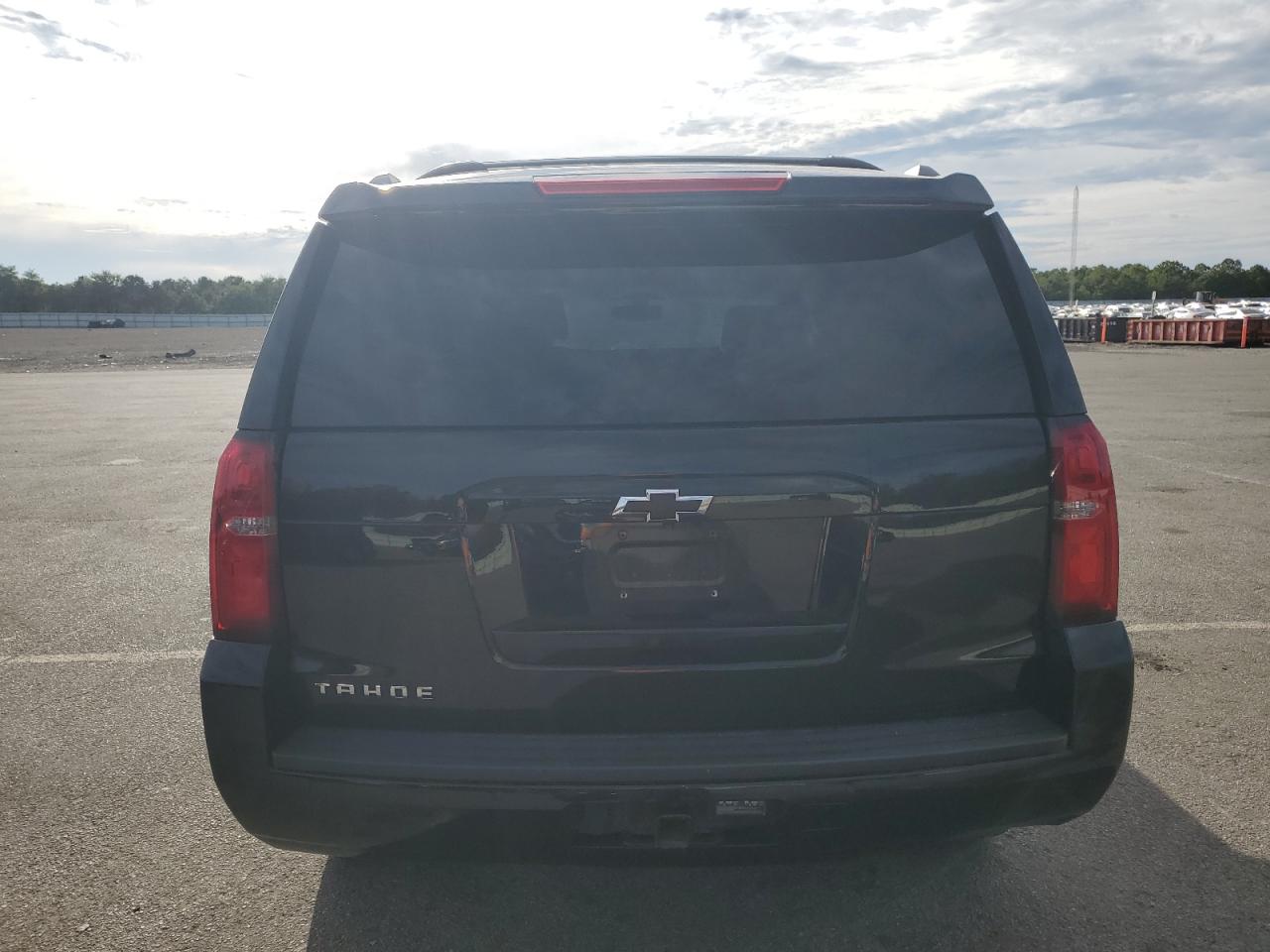 2017 Chevrolet Tahoe K1500 Ls VIN: 1GNSKAKC2HR348042 Lot: 81029385