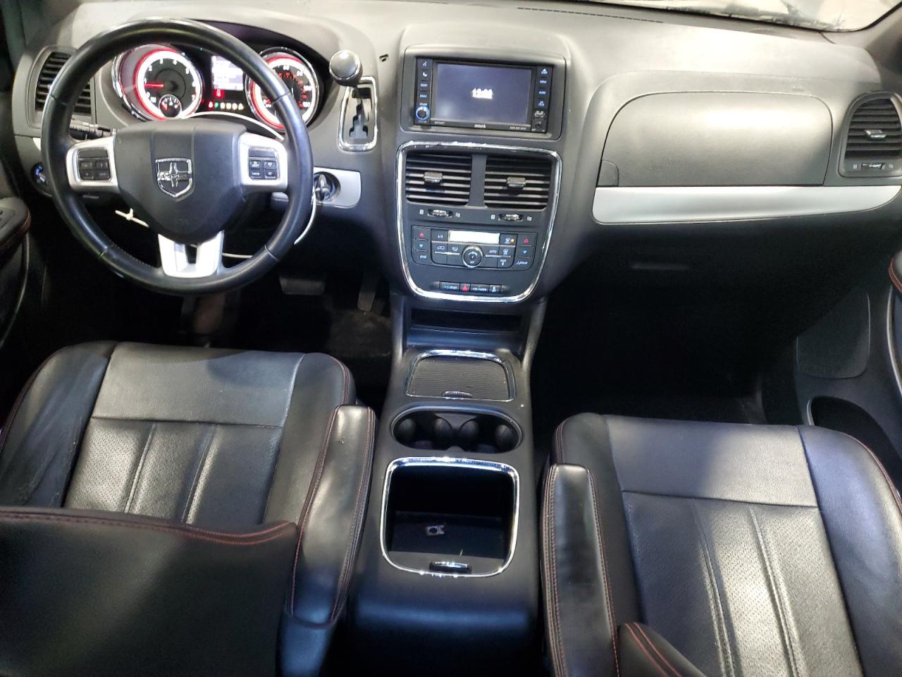 2016 Dodge Grand Caravan R/T VIN: 2C4RDGEG6GR319056 Lot: 81267845