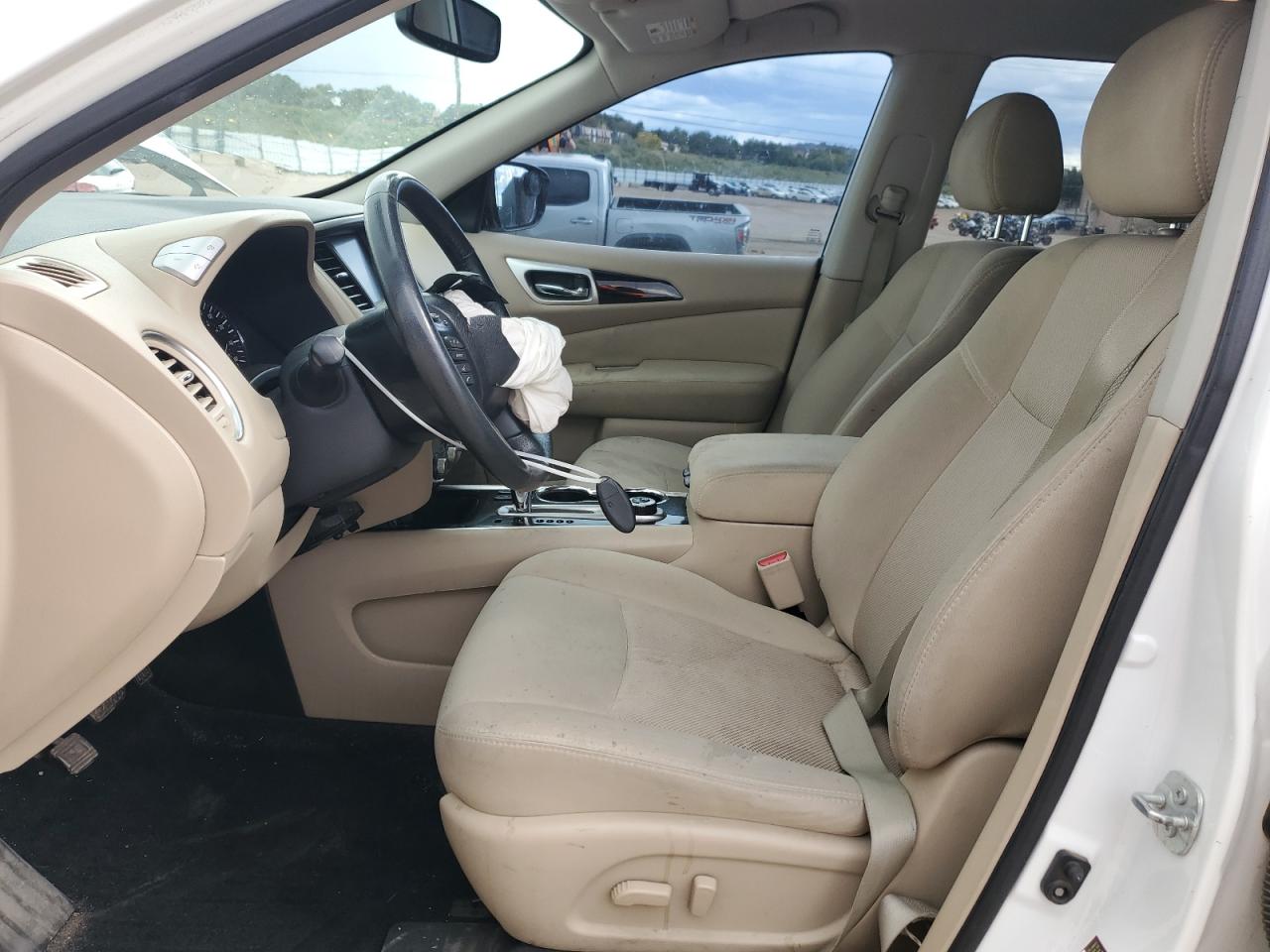 2017 Nissan Pathfinder S VIN: 5N1DR2MM0HC615167 Lot: 84705235