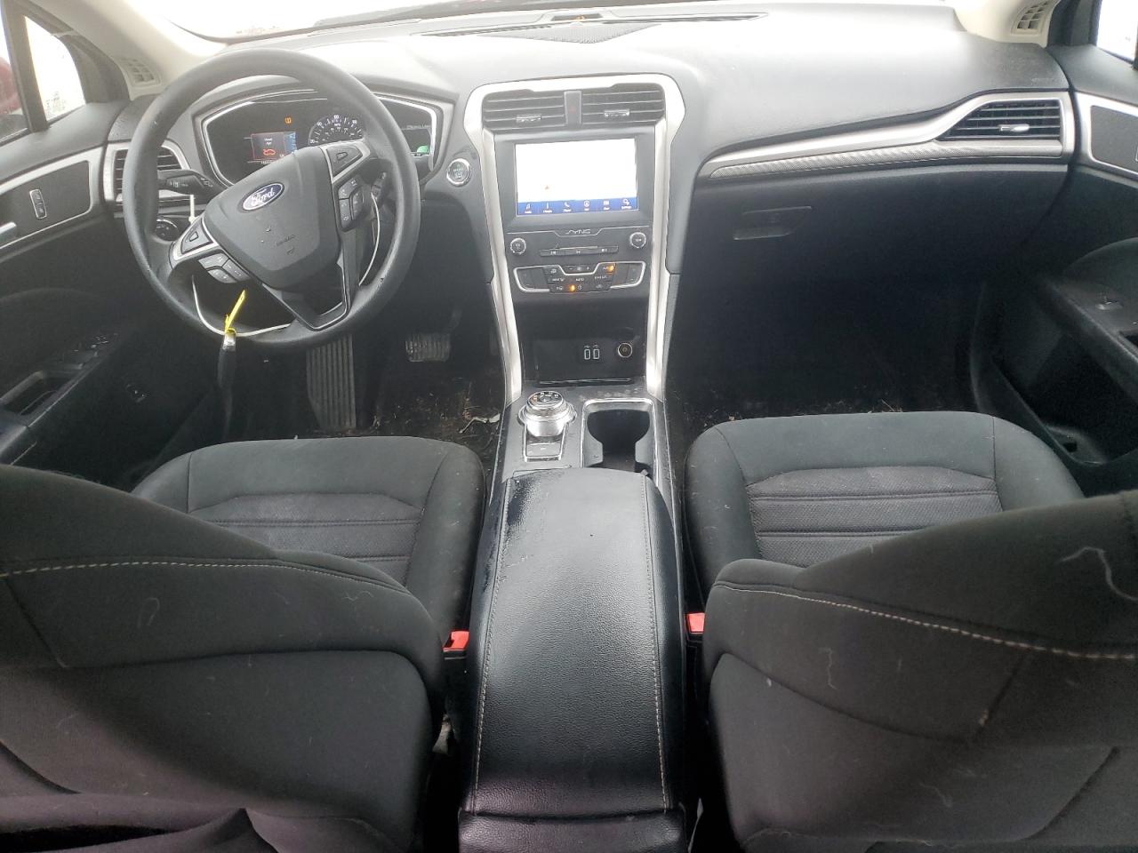 2019 Ford Fusion Se VIN: 3FA6P0LU1KR263496 Lot: 81469975