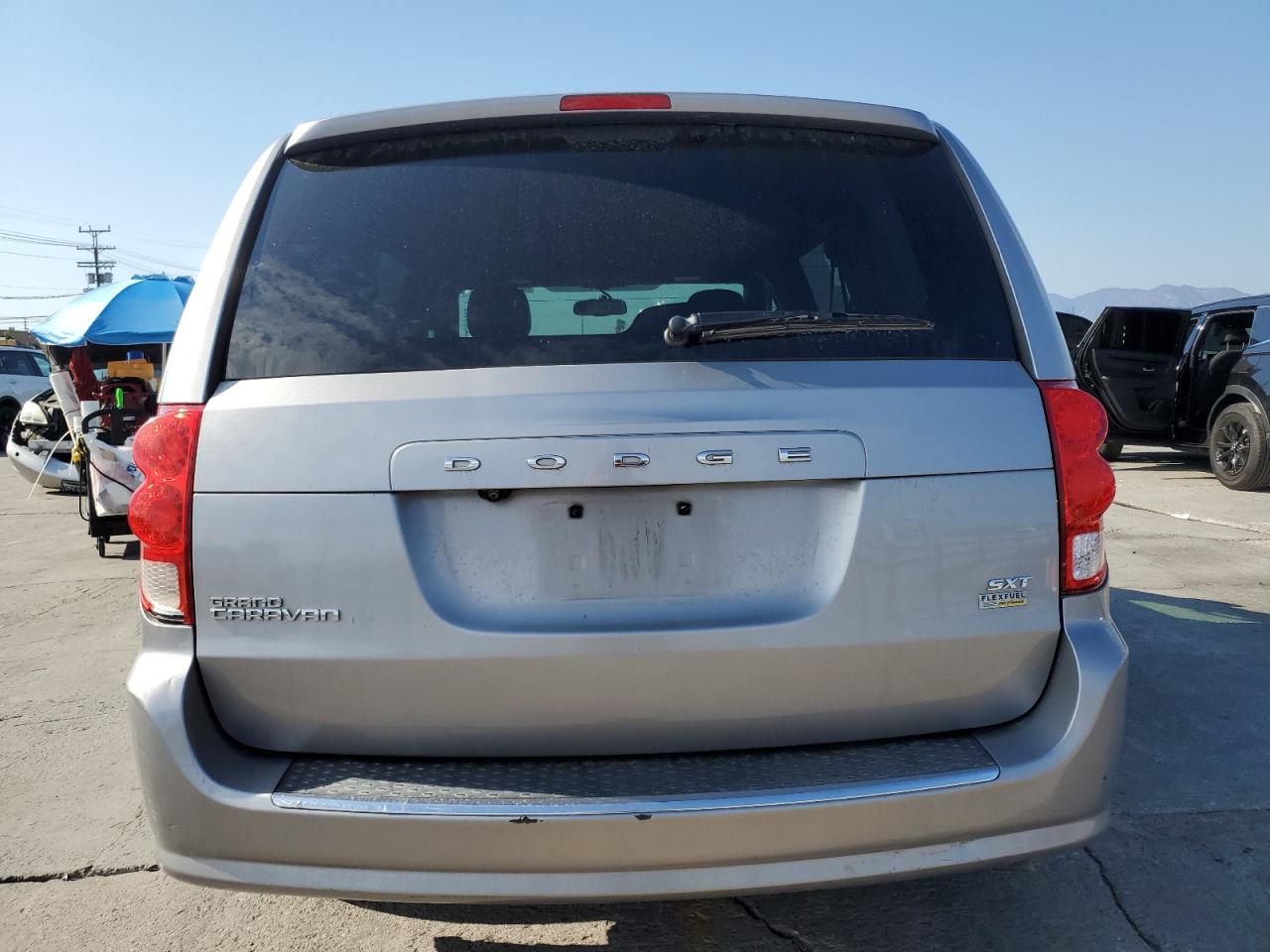 2018 Dodge Grand Caravan Sxt VIN: 2C4RDGCG3JR205431 Lot: 81589715