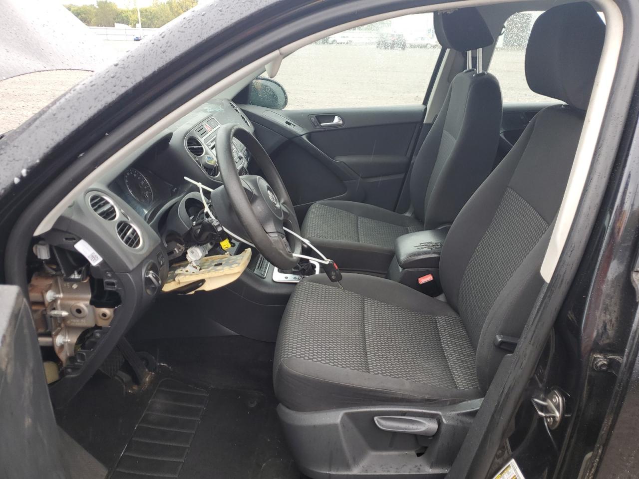 2011 Volkswagen Tiguan S VIN: WVGBV7AX6BW512565 Lot: 81817415