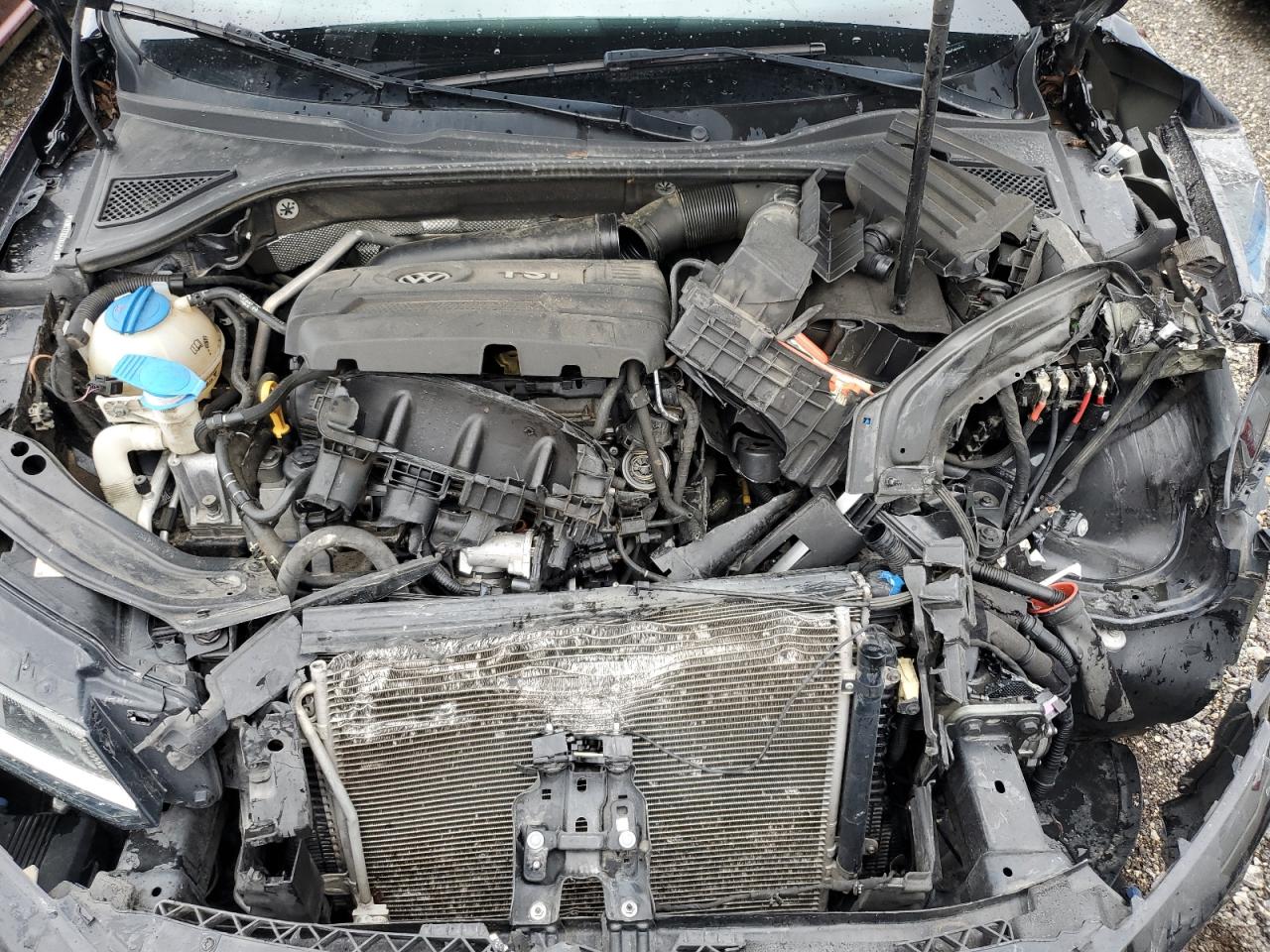 2017 Volkswagen Passat Sel Premium VIN: 1VWCT7A32HC057376 Lot: 81605645