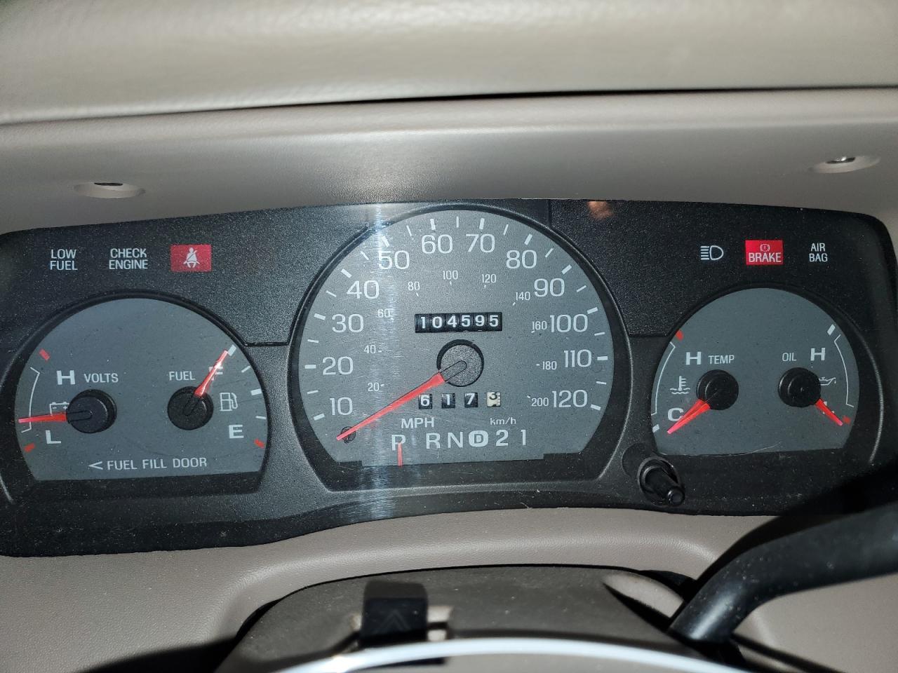 2004 Mercury Grand Marquis Gs VIN: 2MEFM74W84X676434 Lot: 71362615