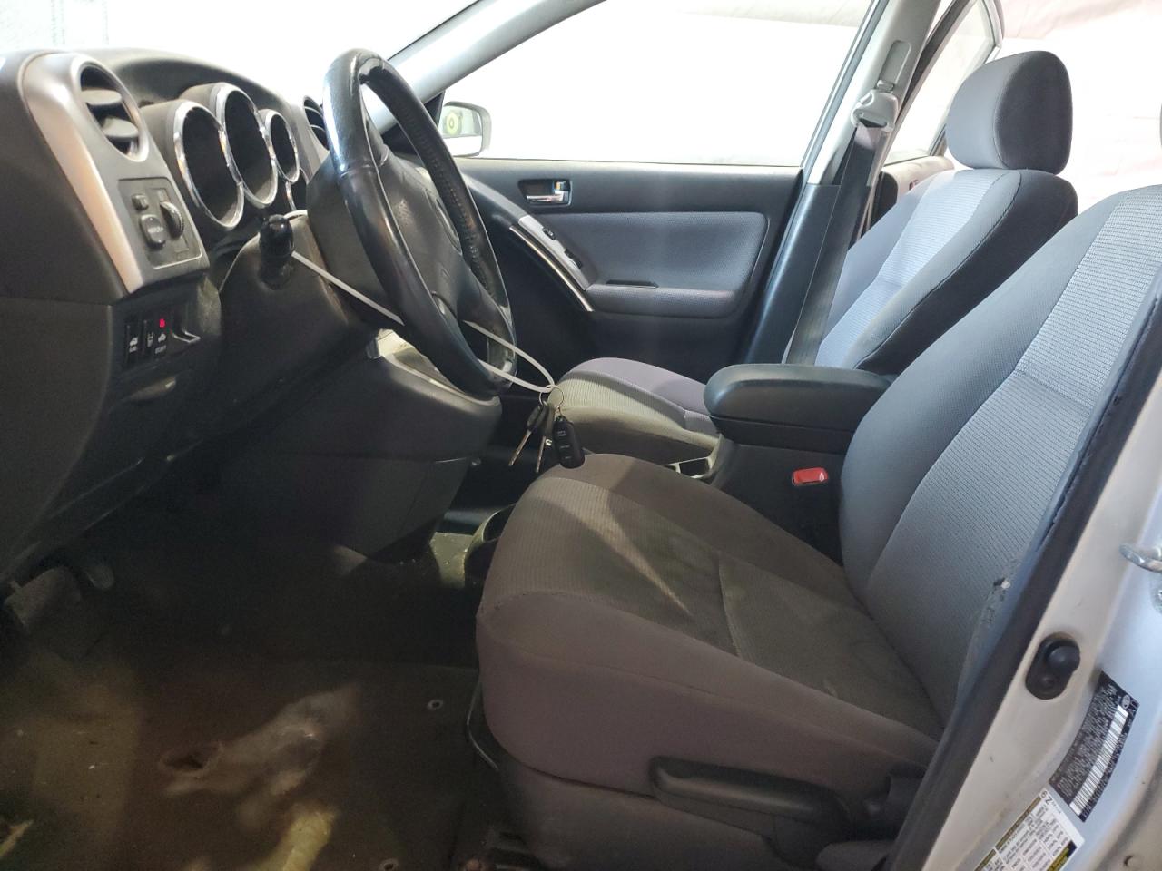 2006 Toyota Corolla Matrix Base VIN: 2T1LR30E56C561373 Lot: 81545845