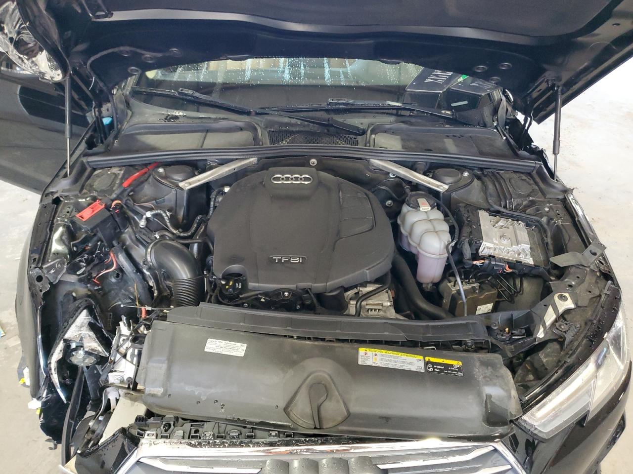 2019 Audi A4 Premium VIN: WAUDNAF4XKN019550 Lot: 71470745