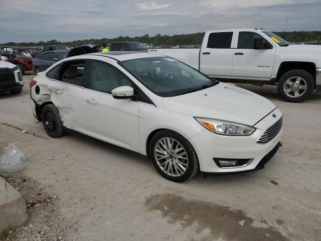  FORD FOCUS 2017 Белы