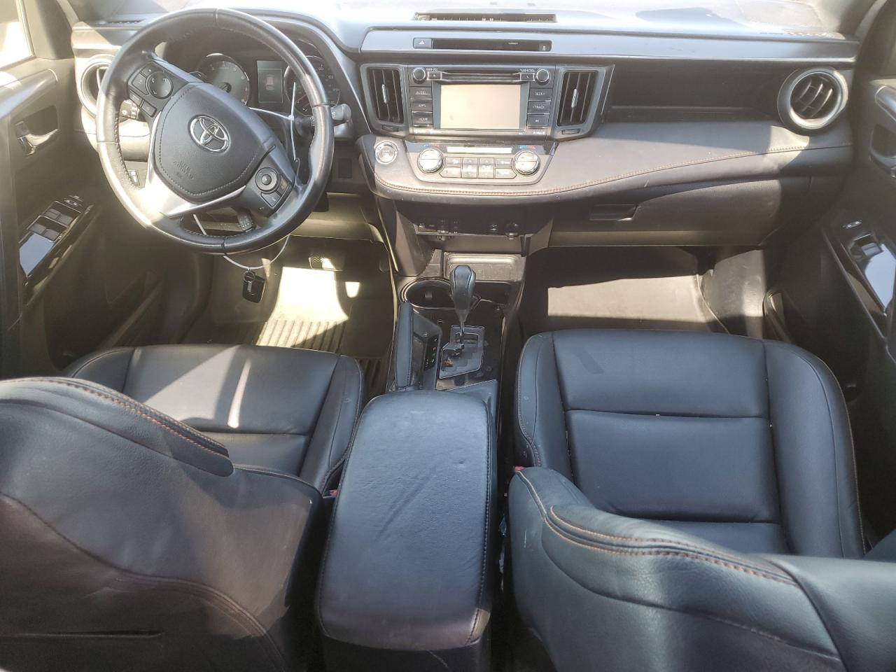 2016 Toyota Rav4 Se VIN: JTMJFREV0GJ058450 Lot: 84809855