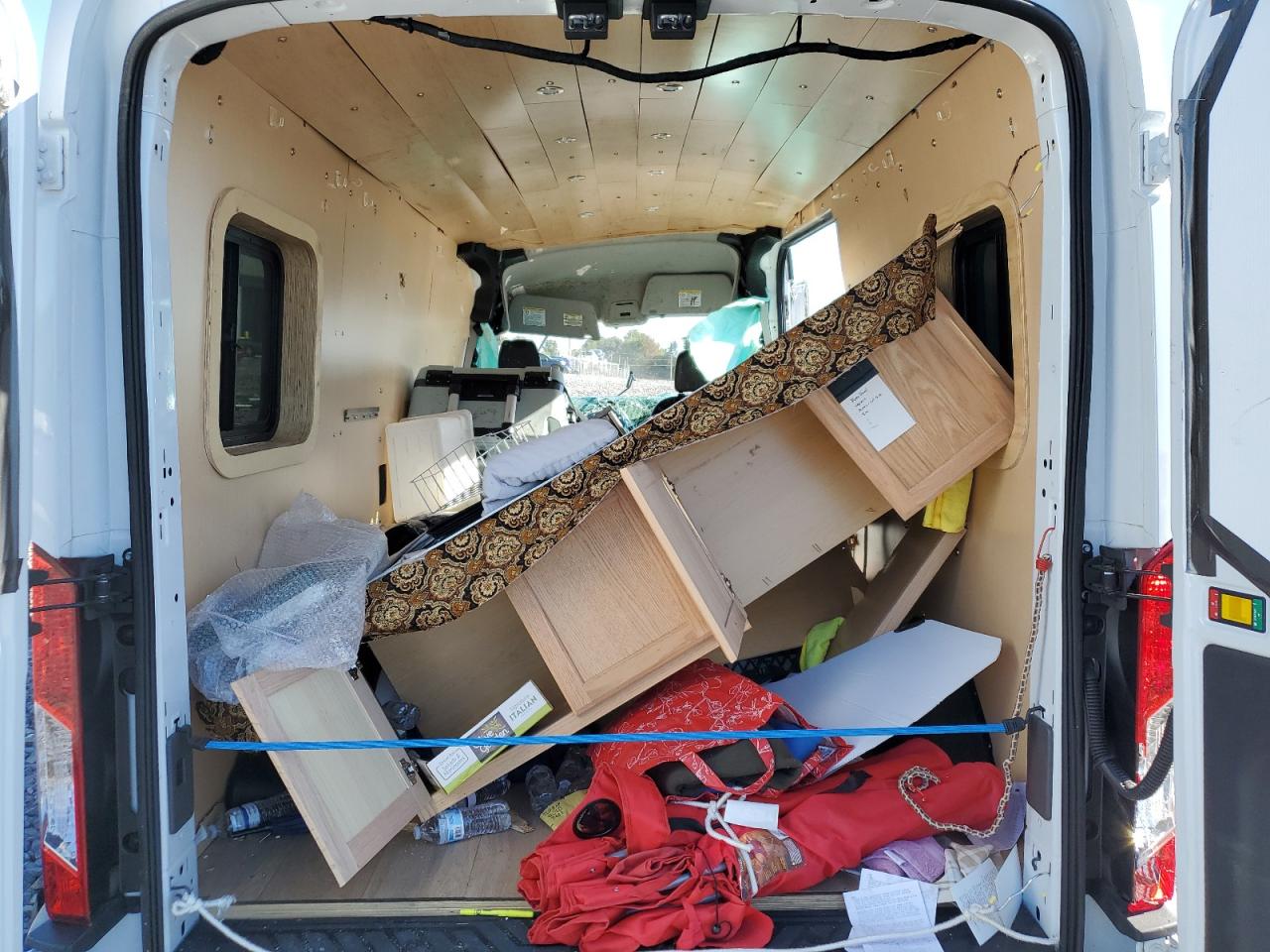 2024 Ford Transit T-250 VIN: 1FTBR1C85RKB74704 Lot: 81640235