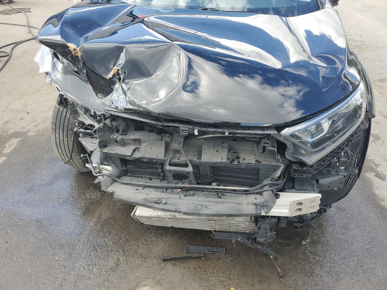 2017 Honda Cr-V Exl VIN: 2HKRW2H86HH675992 Lot: 70268275