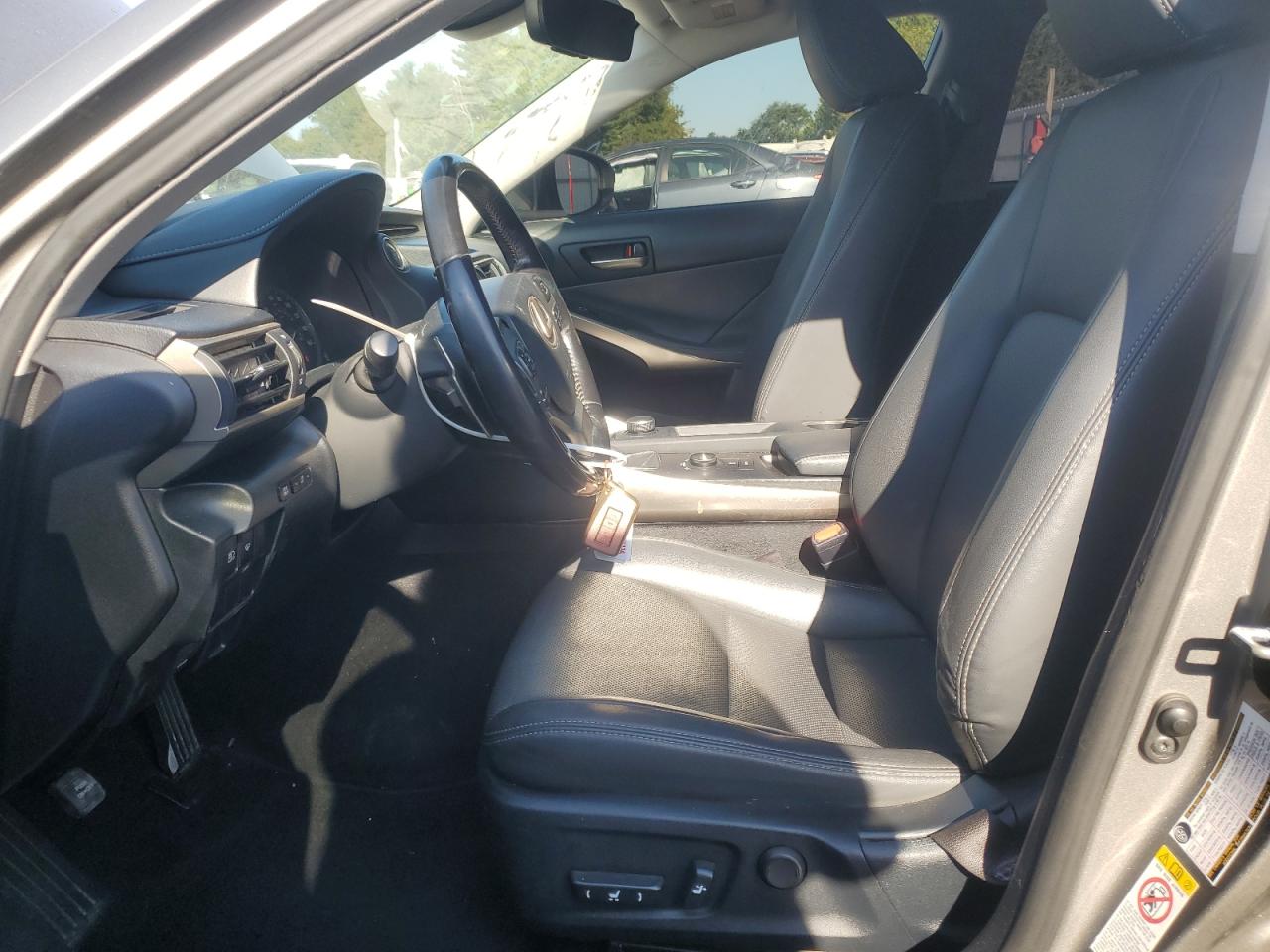 2017 Lexus Is 300 VIN: JTHCM1D2XH5020370 Lot: 71151335