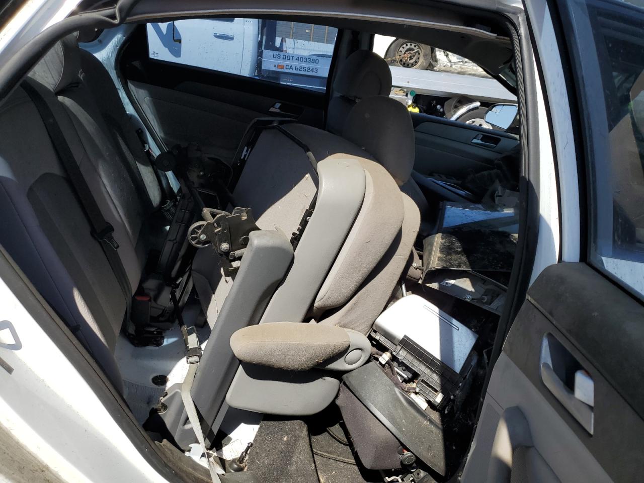 2015 Hyundai Sonata Se VIN: 5NPE24AF2FH167921 Lot: 83852635