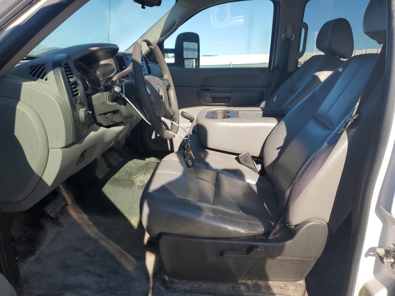 2008 Chevrolet Silverado C3500 VIN: 1GCJC33K78F142073 Lot: 70698195