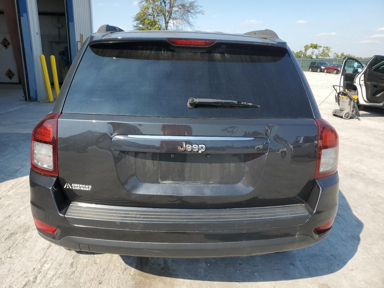 2014 Jeep Compass Sport VIN: 1C4NJCBA8ED573805 Lot: 81895015