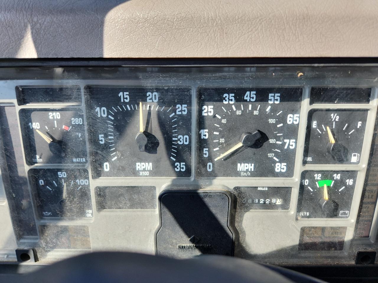 2000 International 4000 4700 VIN: 1HTSCABHXYH266103 Lot: 81254705
