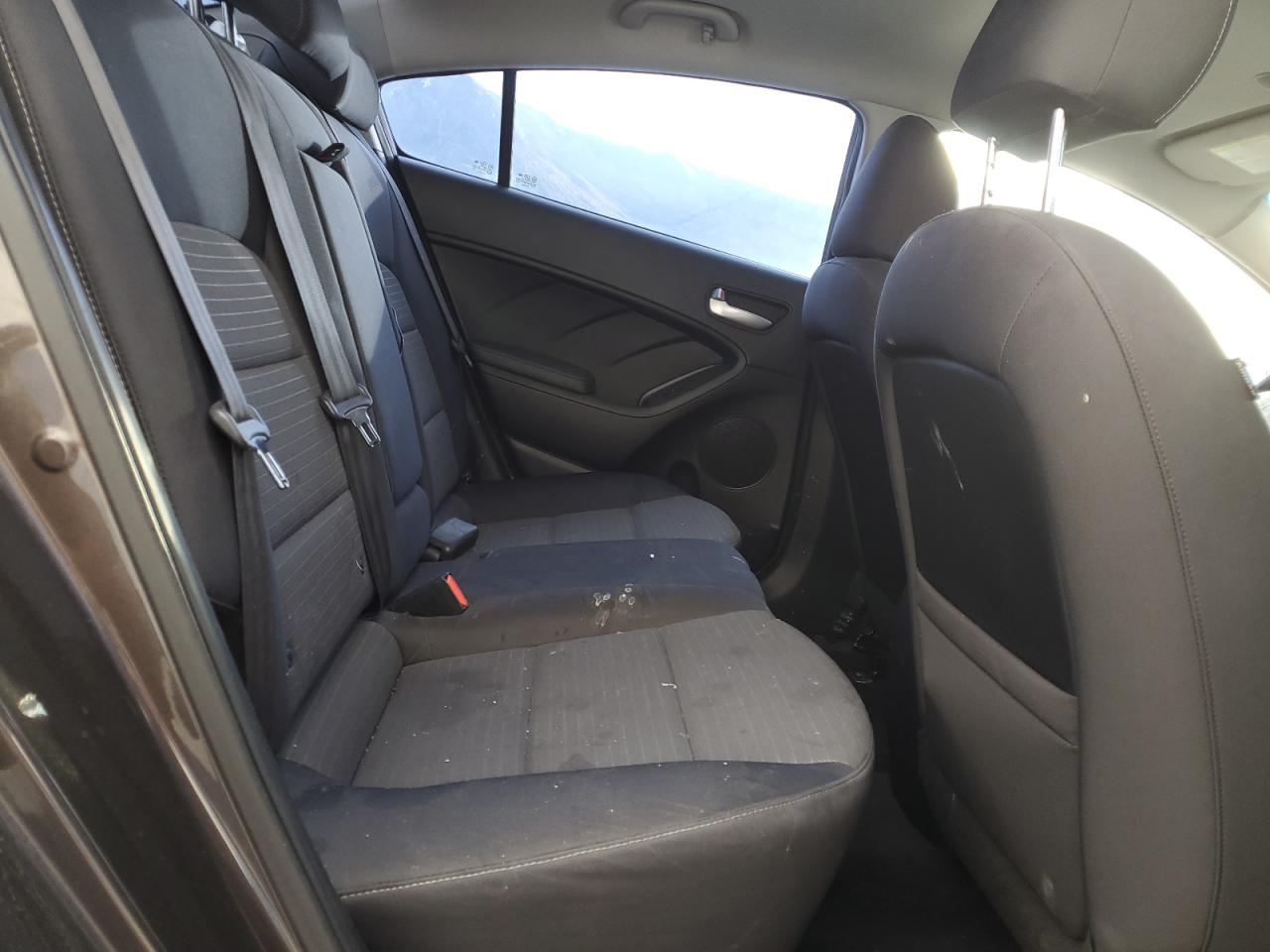 2017 Kia Forte Lx VIN: 3KPFL4A75HE144991 Lot: 83876935