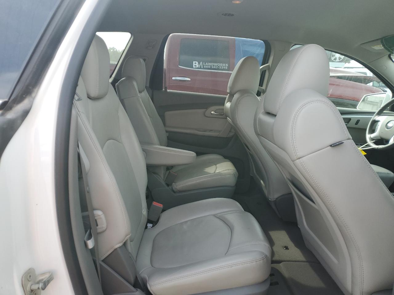 2010 Chevrolet Traverse Lt VIN: 1GNLVGED8AS122086 Lot: 84198465