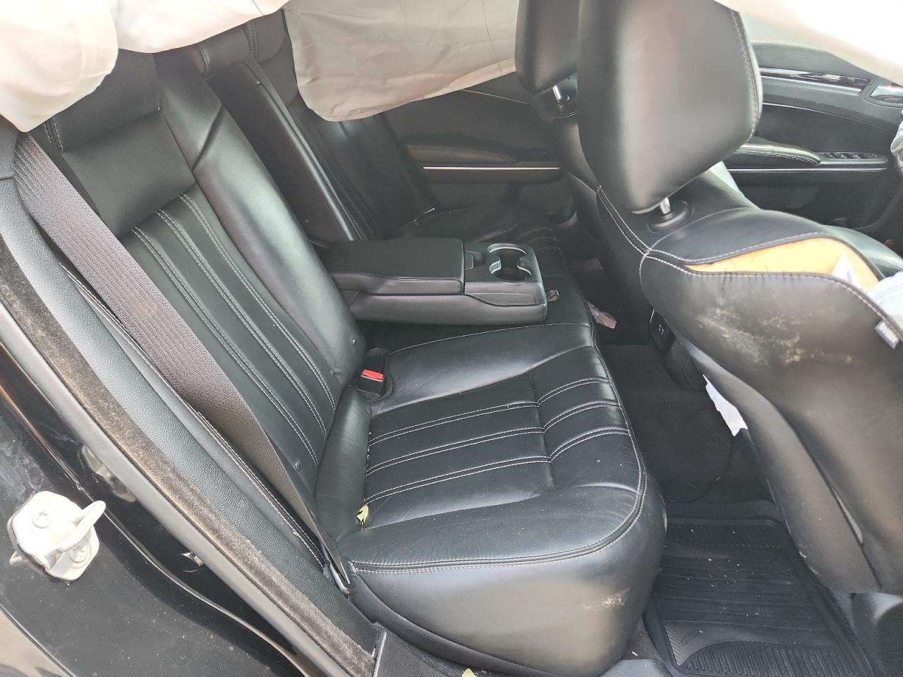 2018 Chrysler 300 S VIN: 2C3CCABT1JH292034 Lot: 80364215