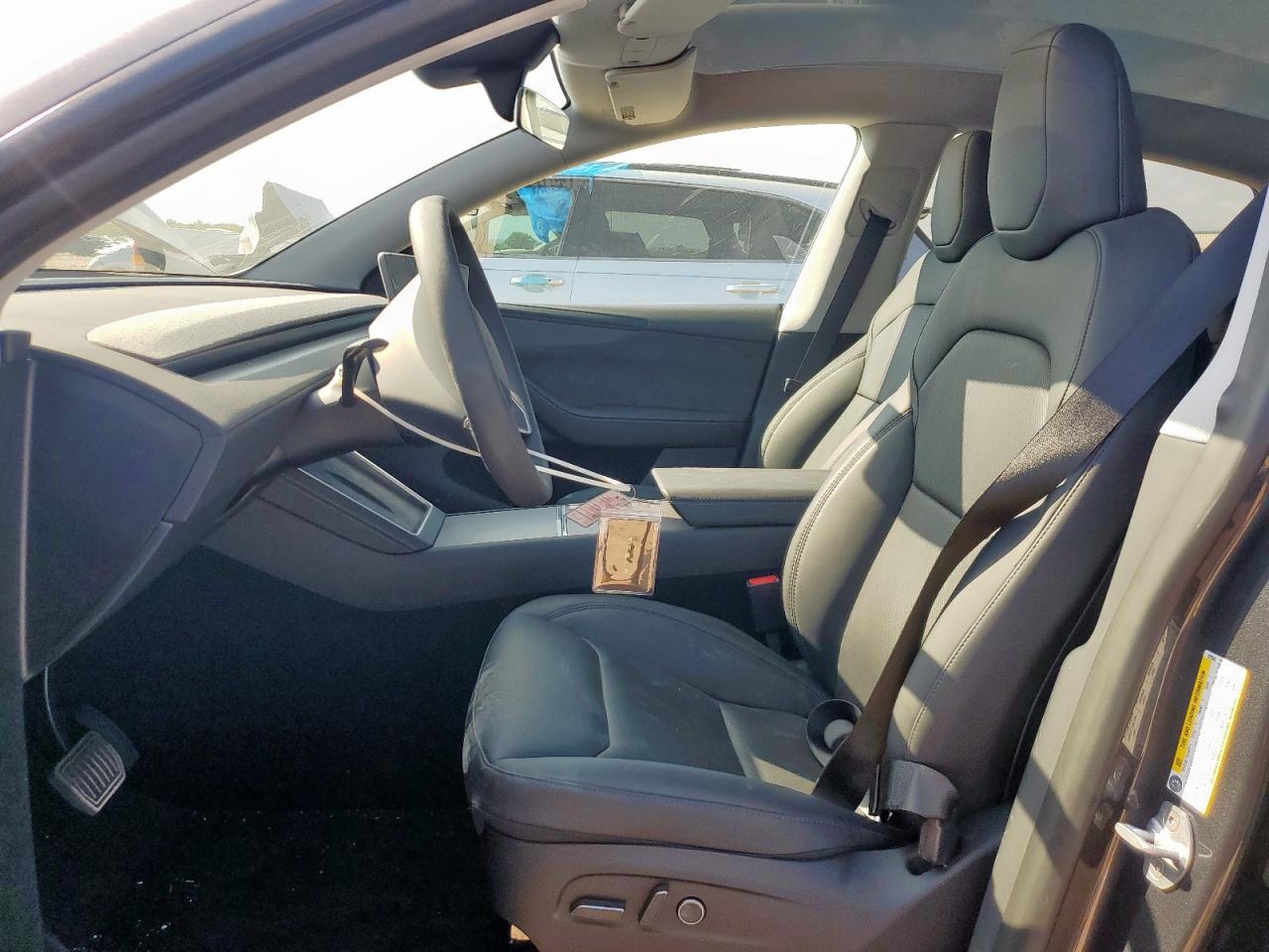 2026 Tesla Model Y VIN: 7SAYGDED5TA429500 Lot: 81191255