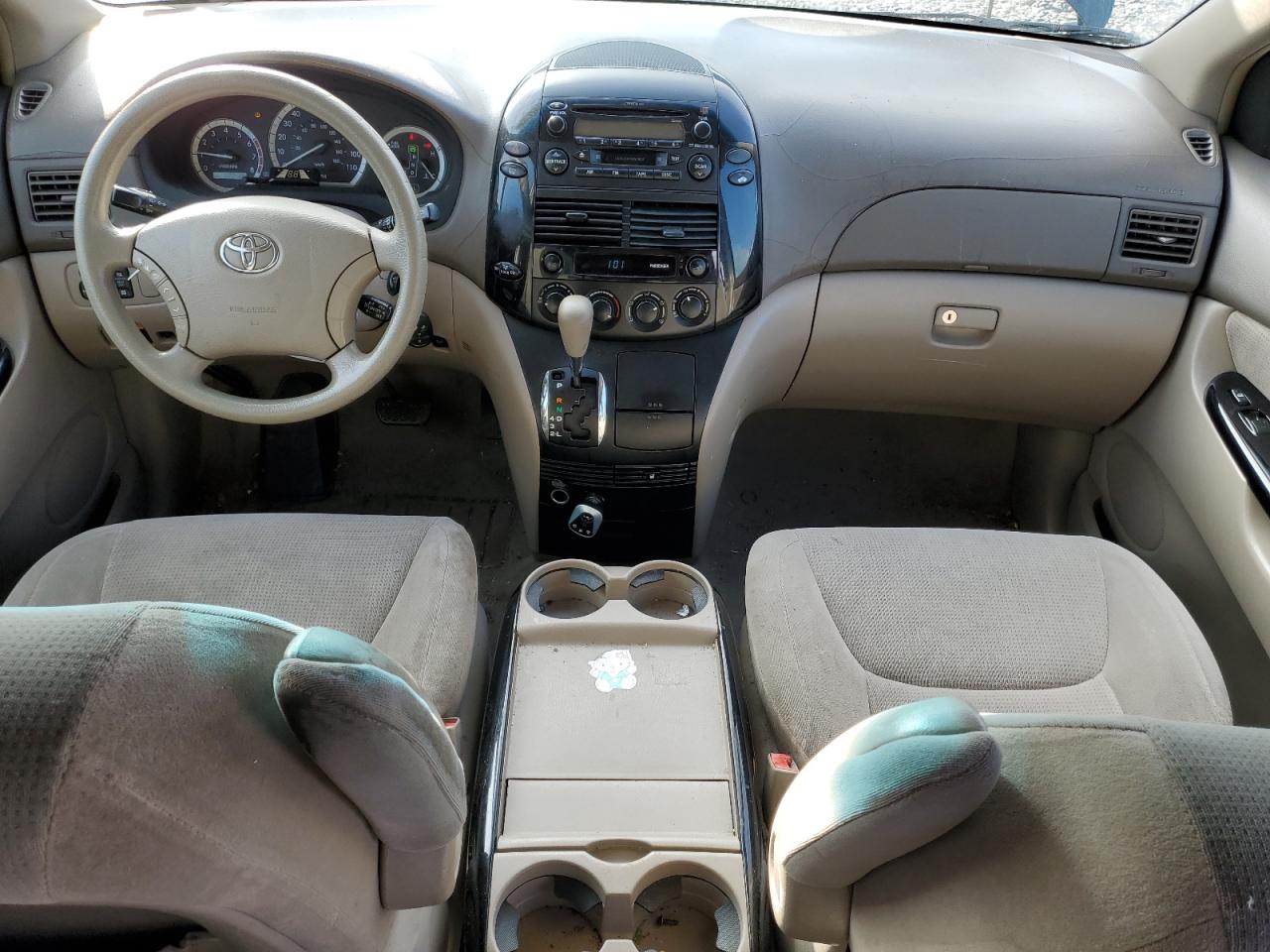 2004 Toyota Sienna Ce VIN: 5TDZA23C44S204213 Lot: 70920295