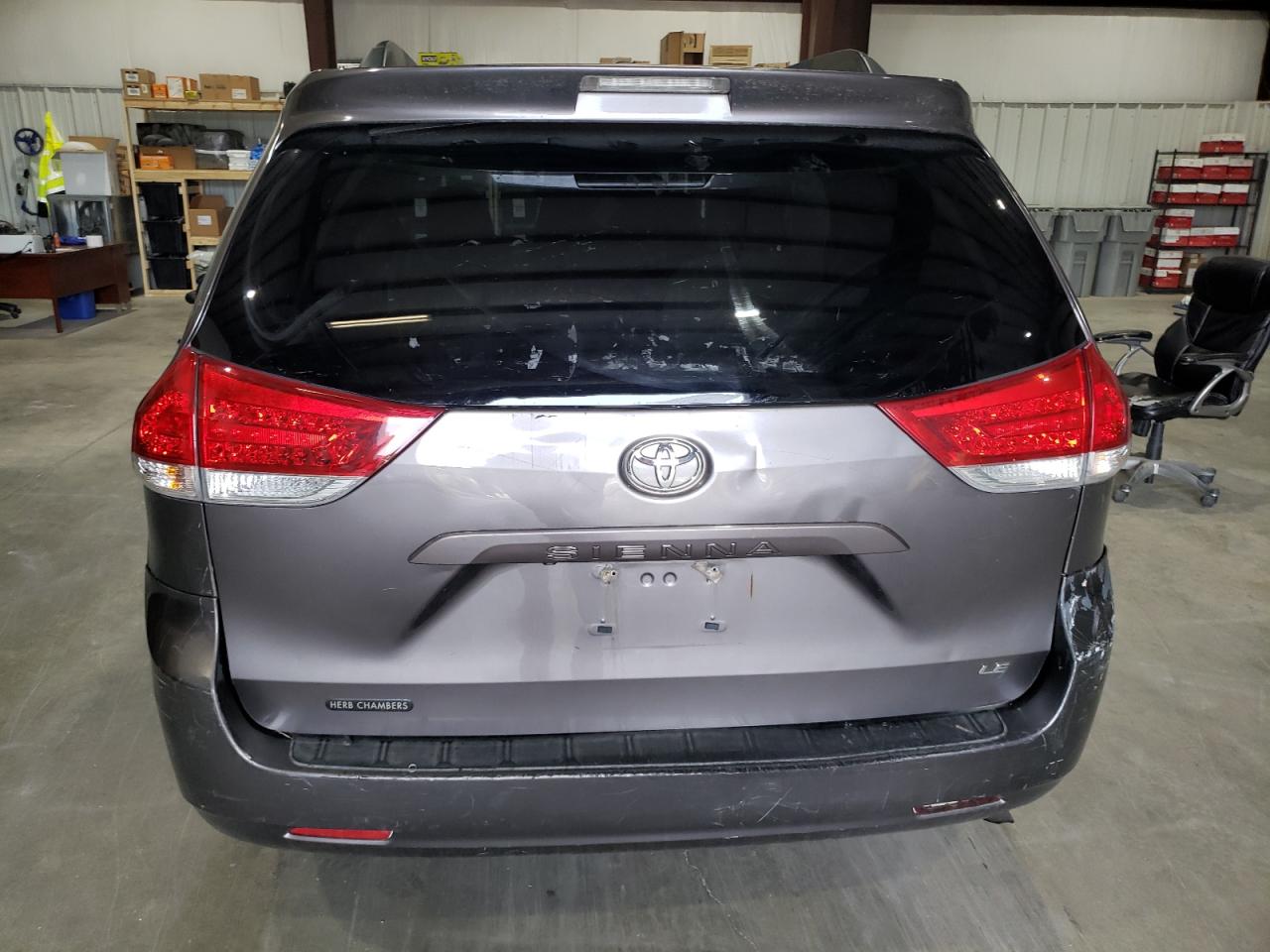 2011 Toyota Sienna Le VIN: 5TDKK3DC1BS033095 Lot: 61135465
