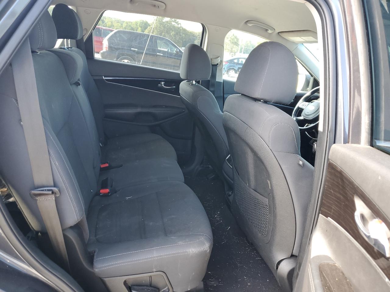 2019 Kia Sorento L VIN: 5XYPGDA37KG530182 Lot: 71842785