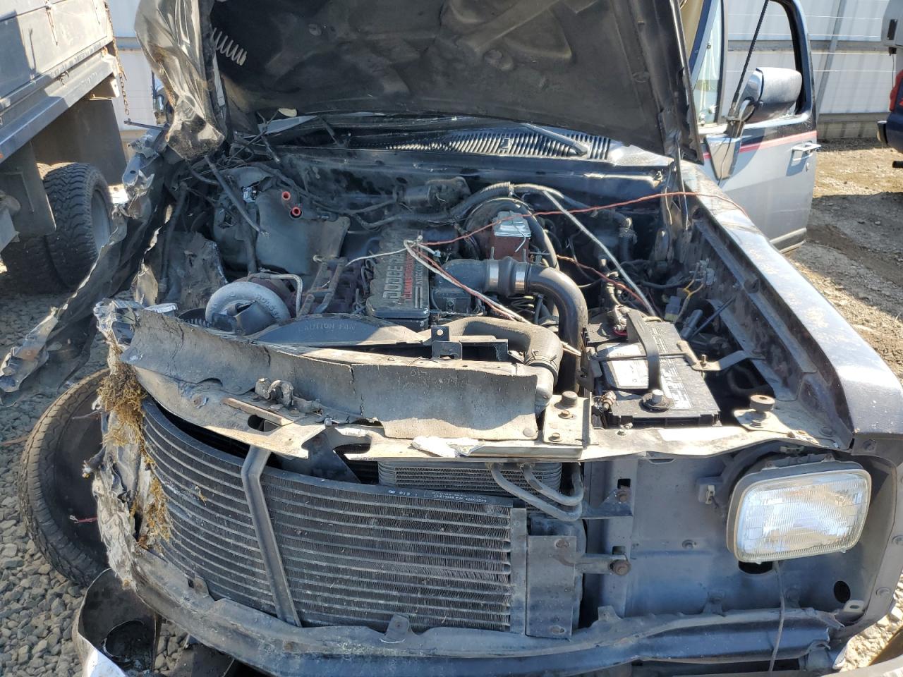 1992 Dodge W-Series W200 VIN: 3B7KM23C9NM538392 Lot: 81023365