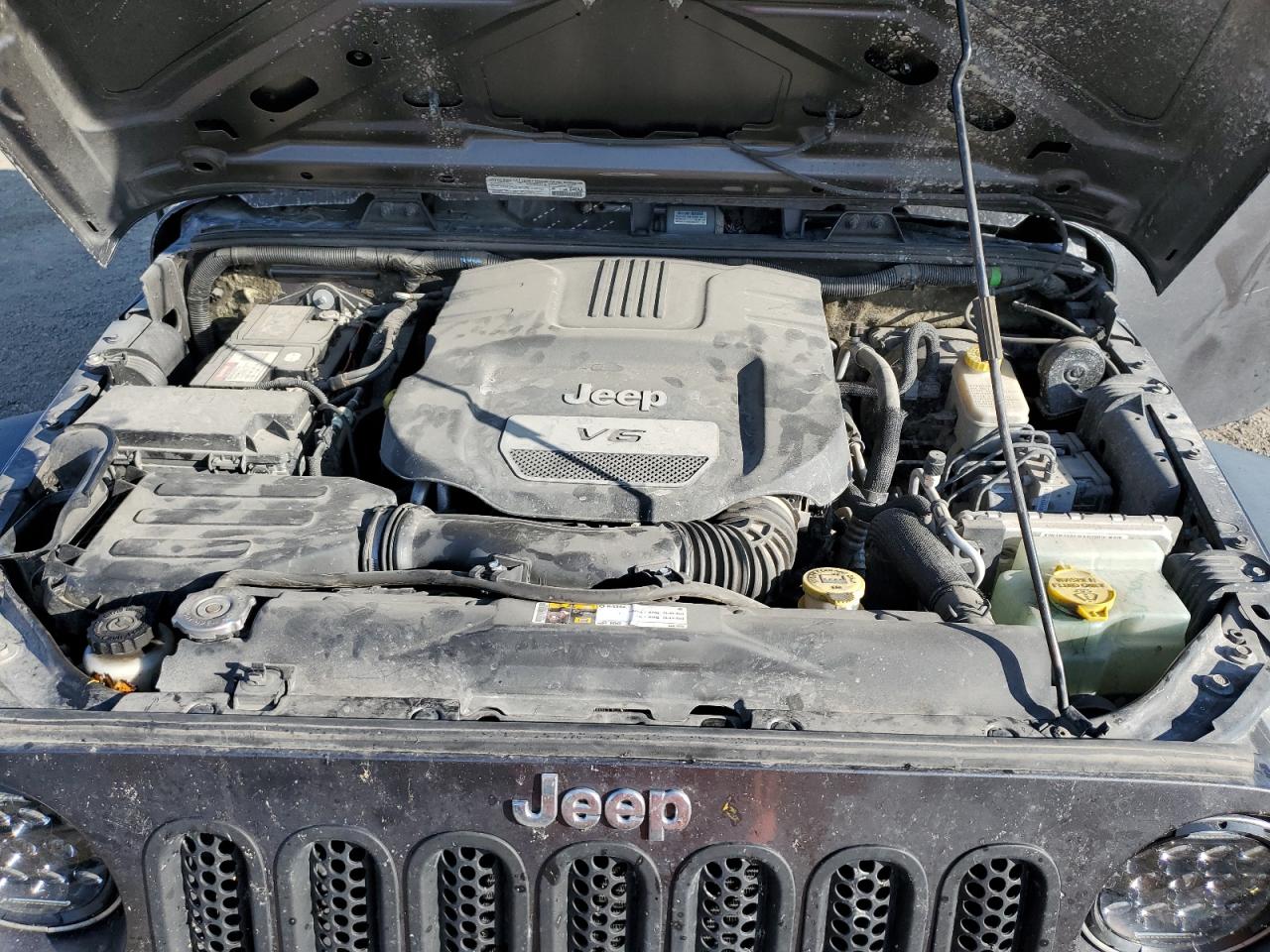 2014 Jeep Wrangler Unlimited Sport VIN: 1C4BJWDG4EL297845 Lot: 81211195