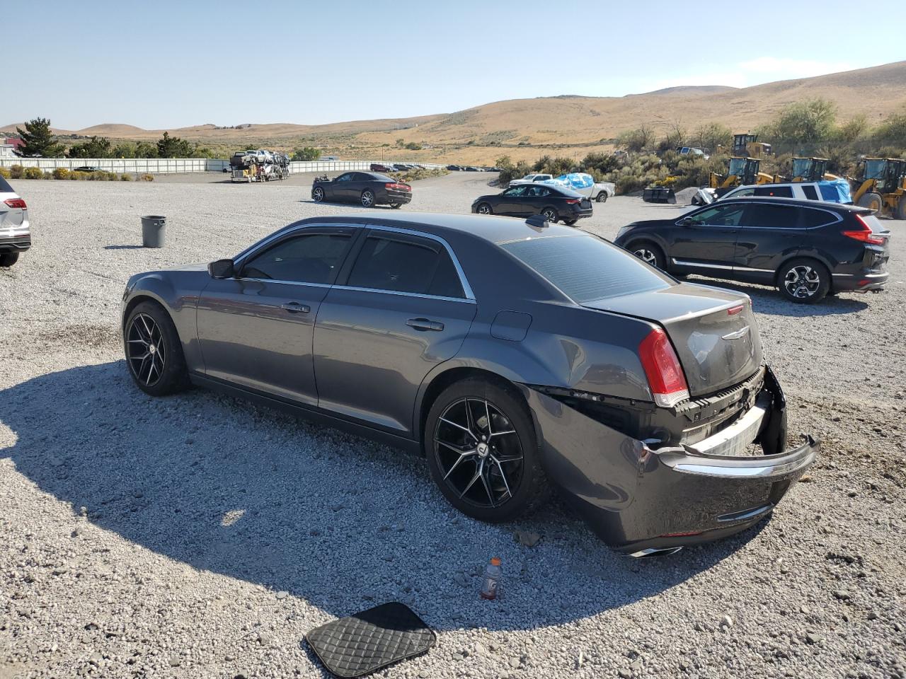 2015 Chrysler 300 Limited 2C3CCAAG5FH931270 photo #3