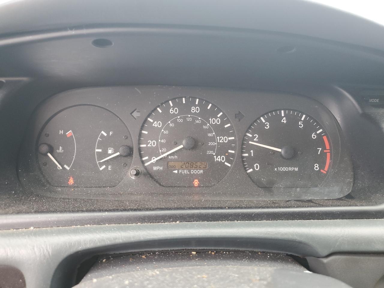 2000 Toyota Camry Ce VIN: 4T1BG22K9YU705880 Lot: 83773955