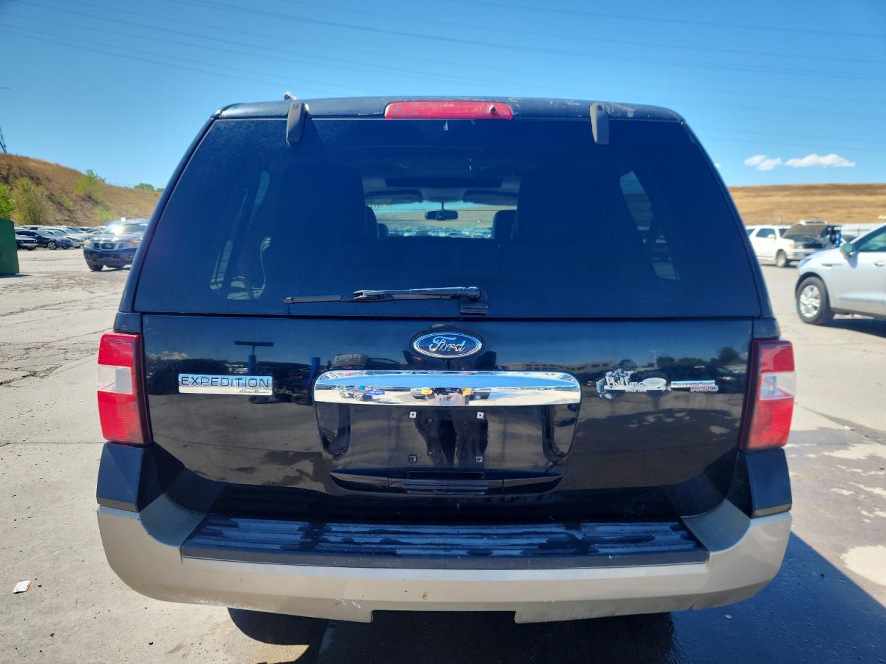 2007 Ford Expedition Eddie Bauer VIN: 1FMFU18567LA73852 Lot: 71077735