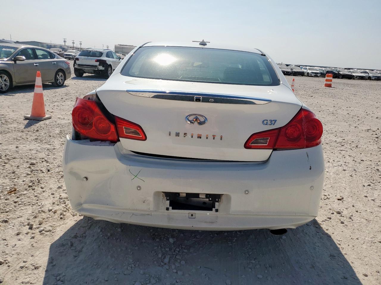 2013 Infiniti G37 Base VIN: JN1CV6AP2DM306860 Lot: 80088175