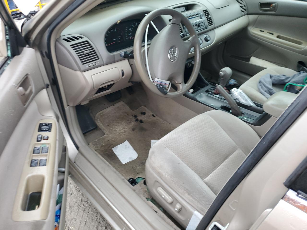 2004 Toyota Camry Le VIN: 4T1BE32K84U290251 Lot: 84416795